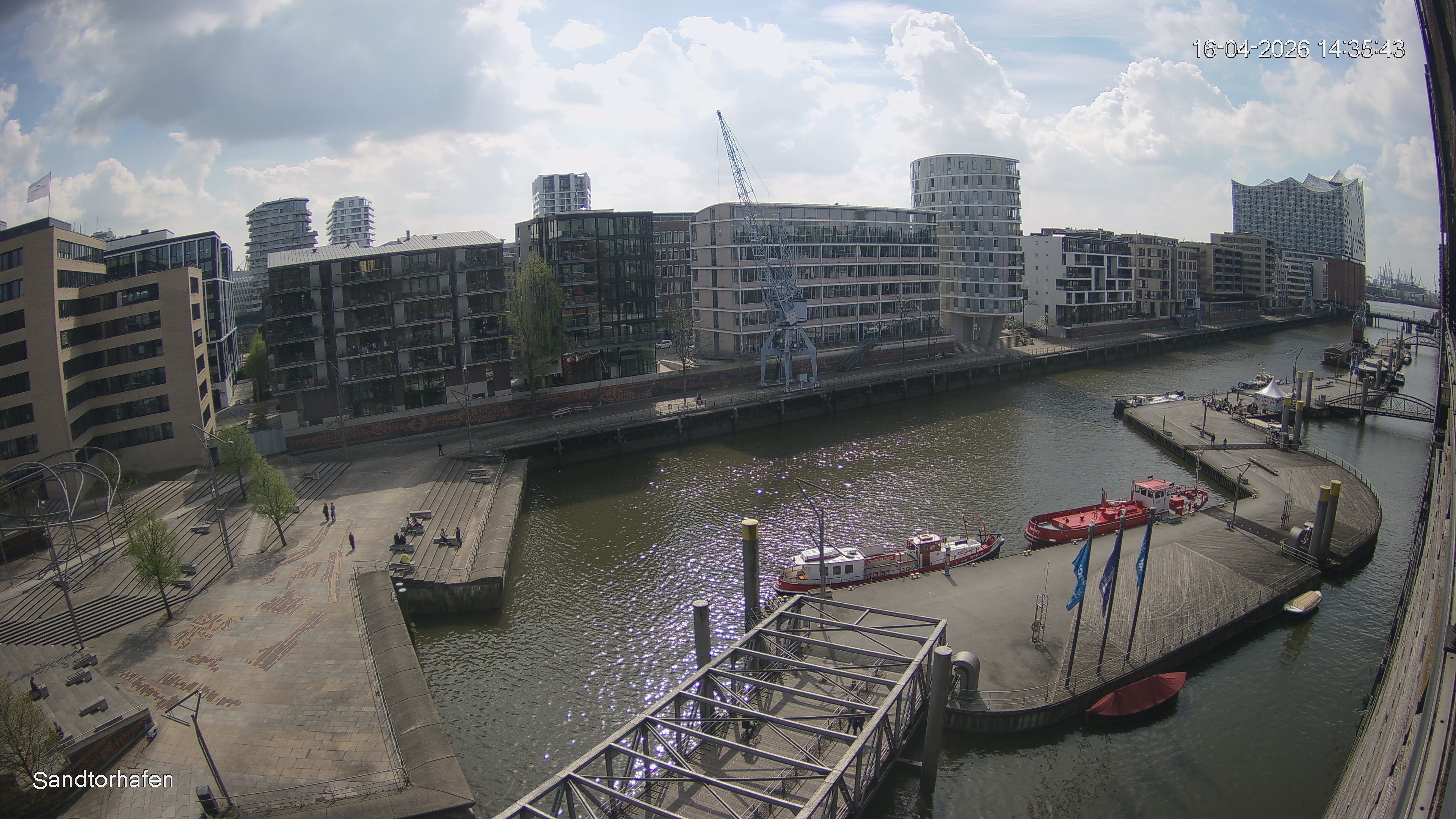 Archiv Foto Webcam Hamburg: HafenCity und Elbphilharmonie