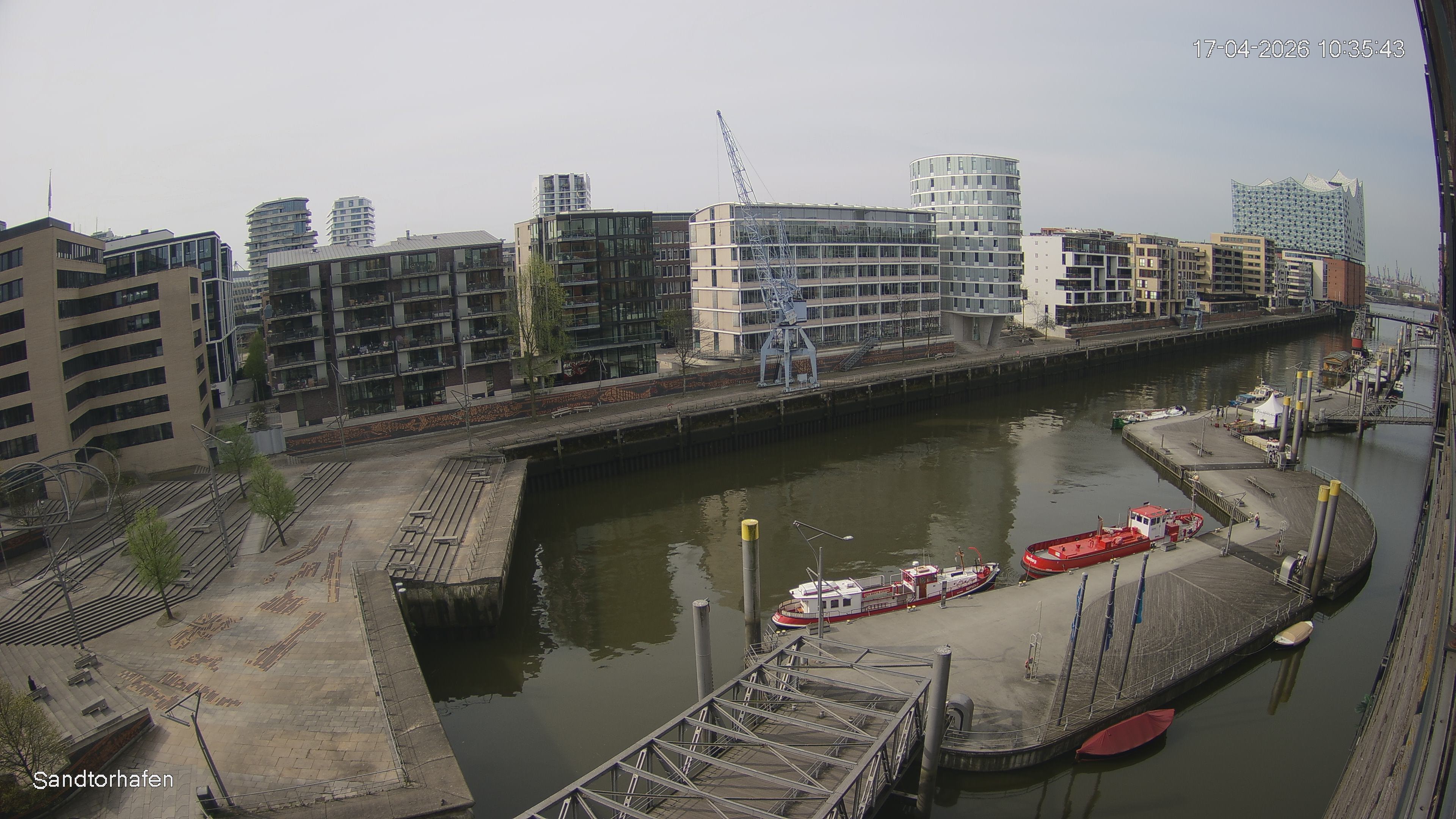 Archived image Webcam Harbour Hall Hamburg