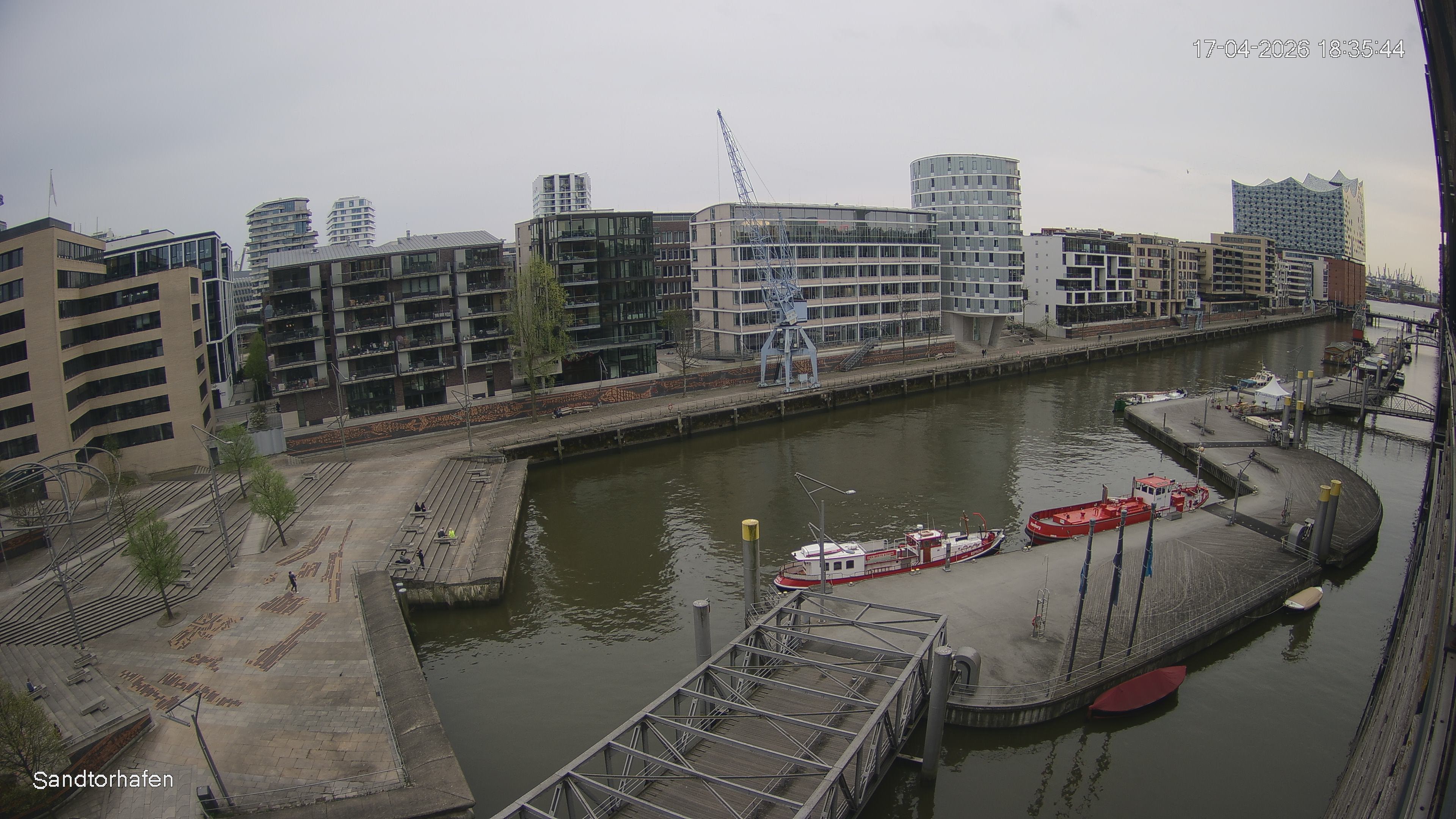 Archived image Webcam Harbour Hall Hamburg