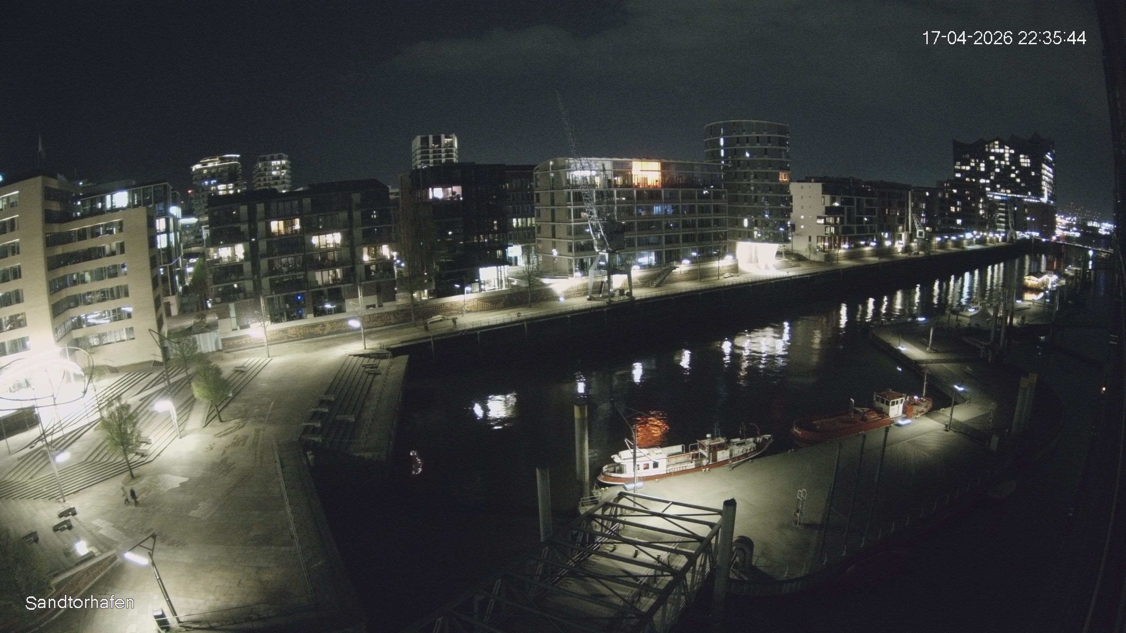 Archived image Webcam Harbour Hall Hamburg