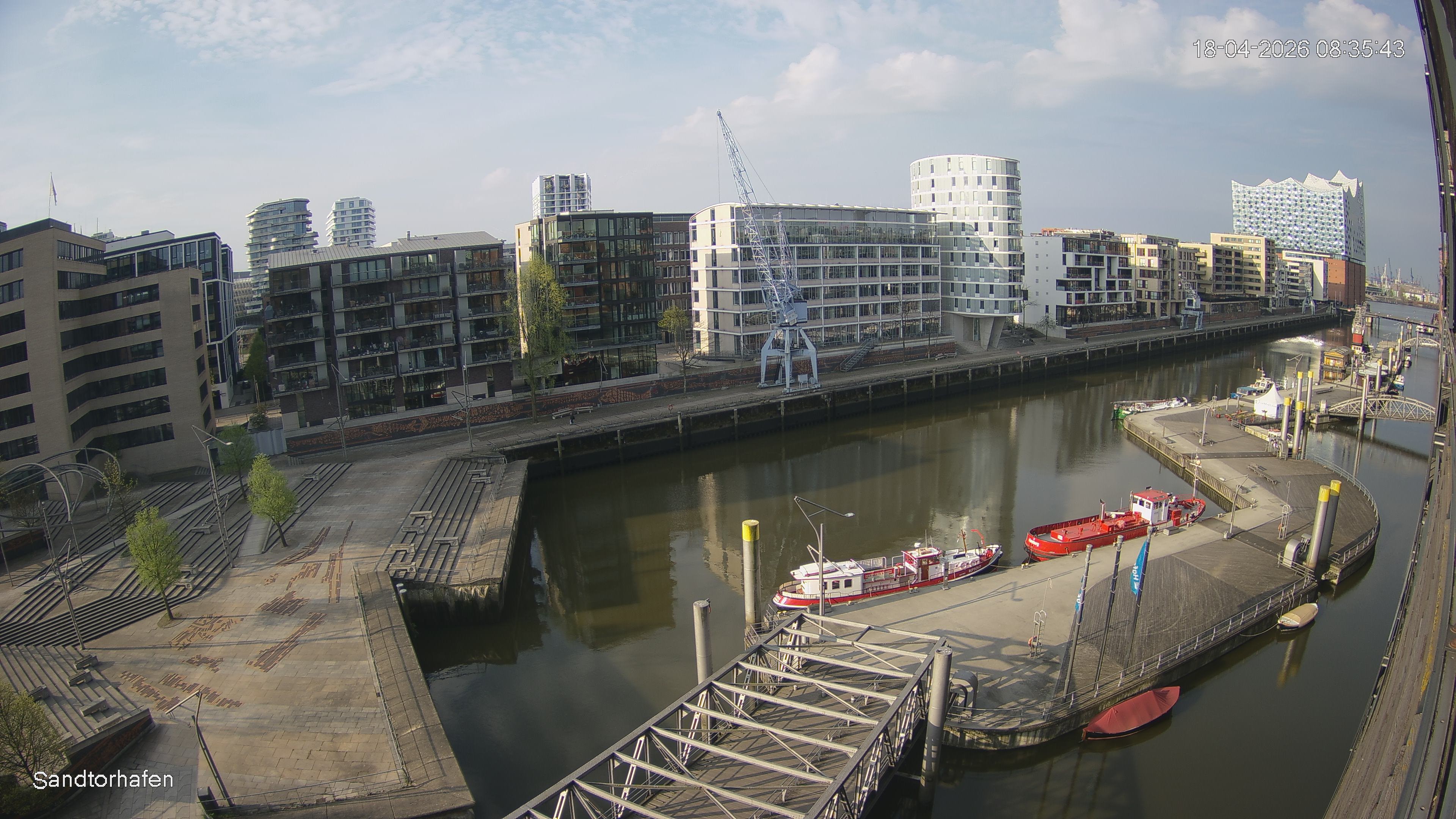 Archived image Webcam Harbour Hall Hamburg