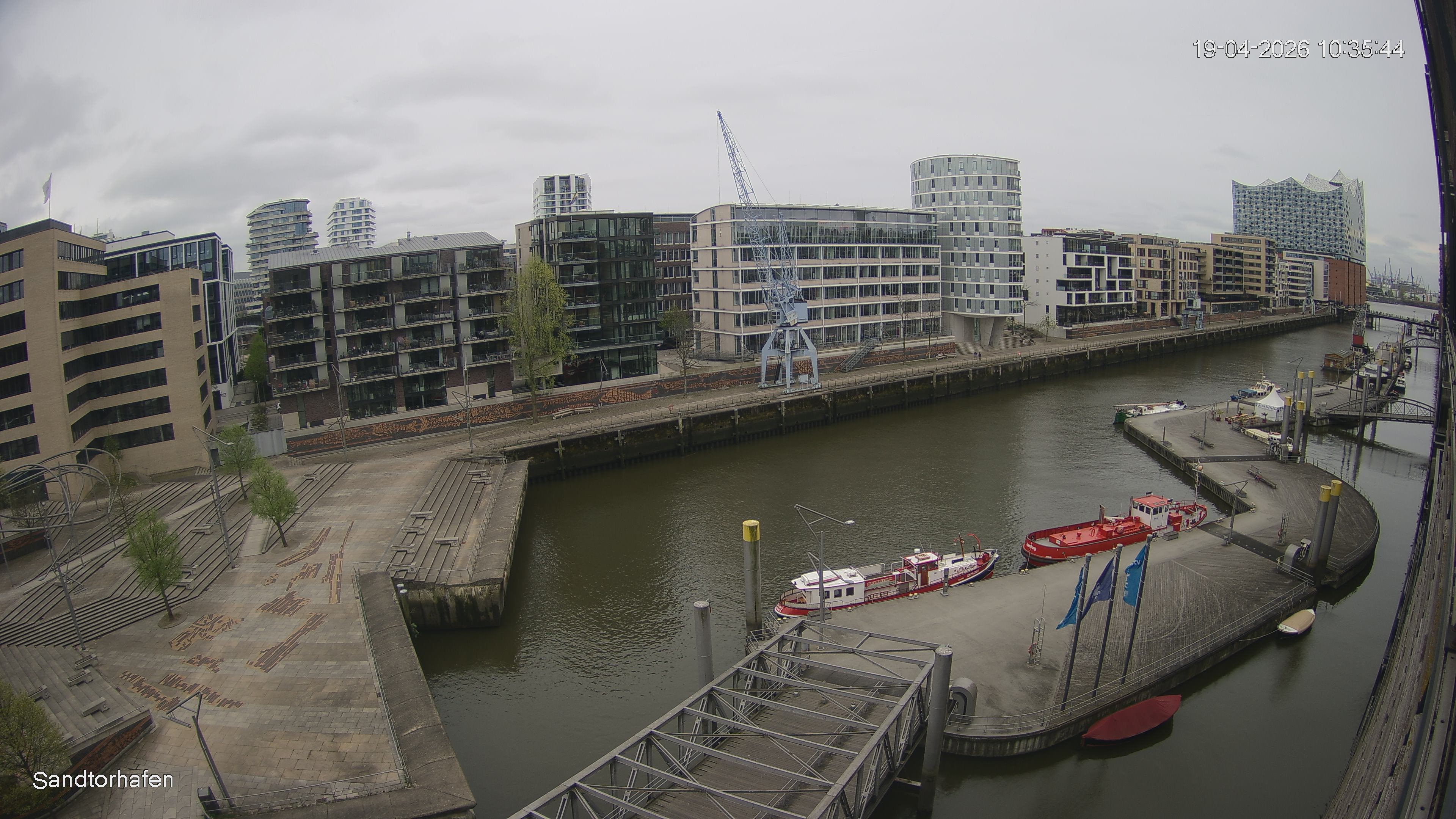 Archiv Foto Webcam Hamburg: HafenCity und Elbphilharmonie
