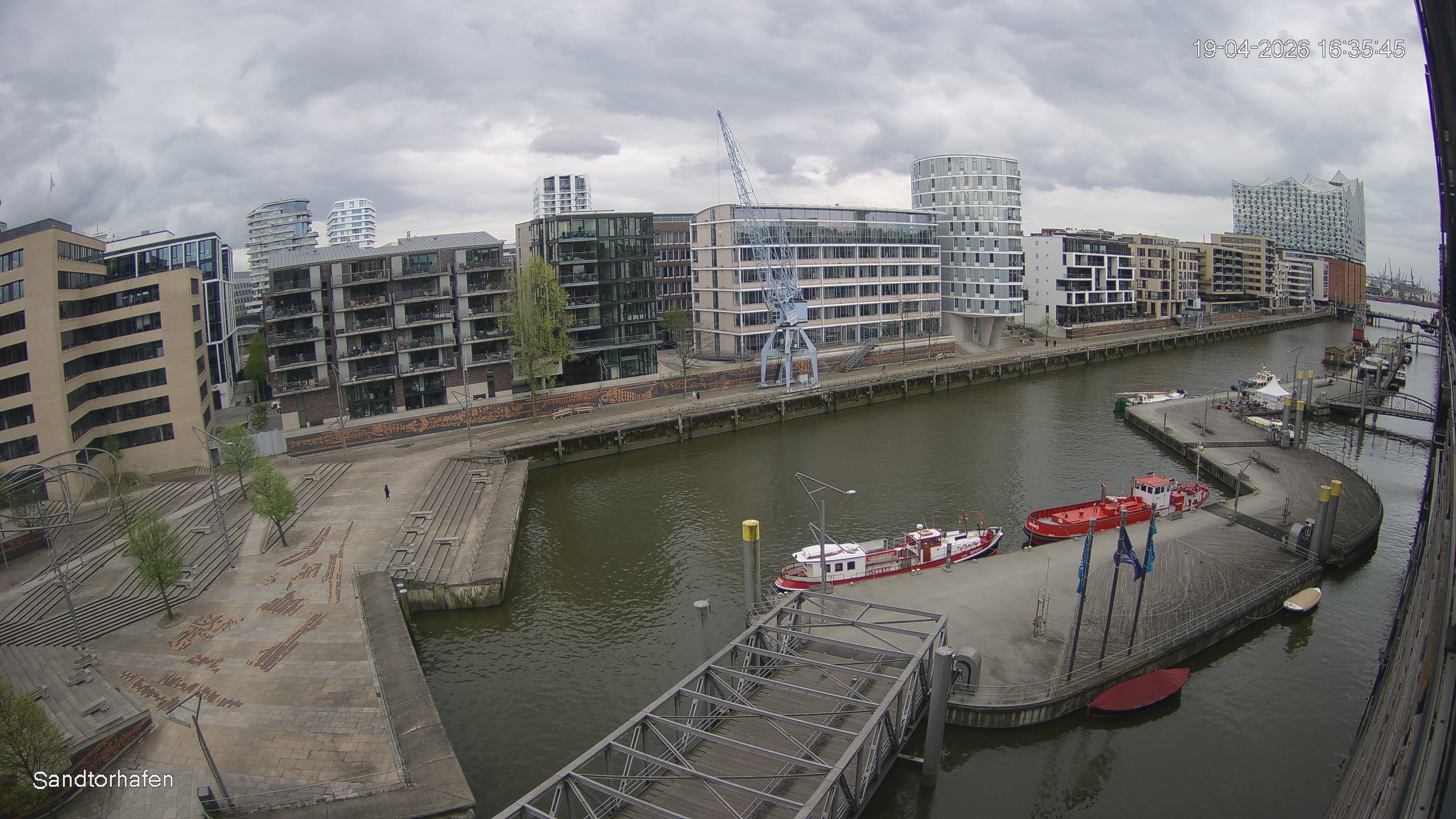 Archiv Foto Webcam Hamburg: HafenCity und Elbphilharmonie