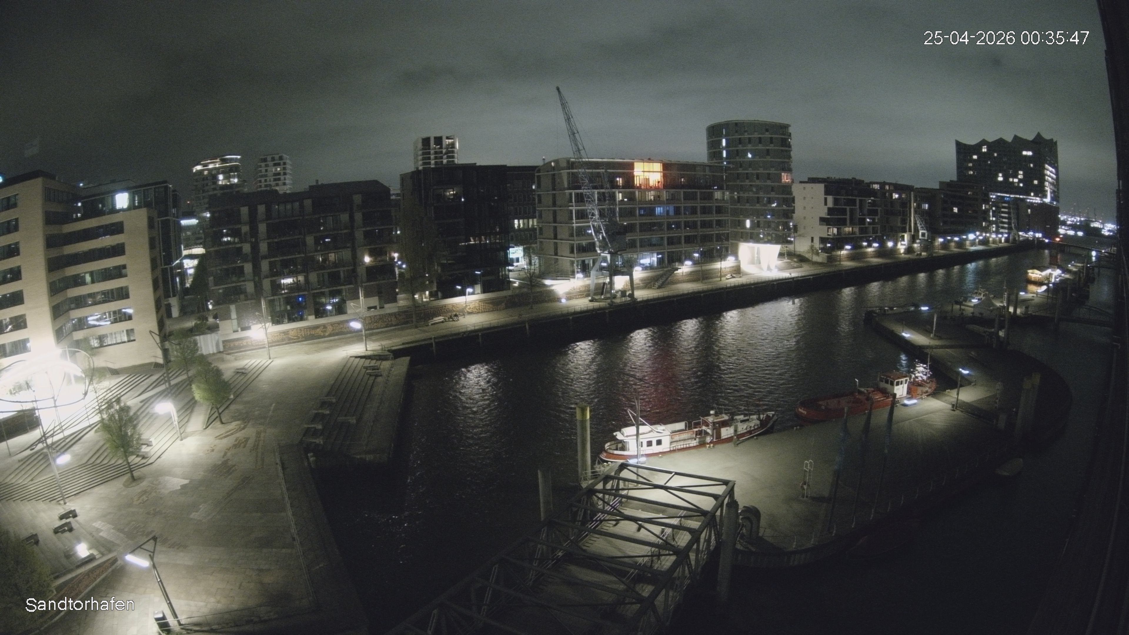 Archiv Foto Webcam Hamburg: HafenCity und Elbphilharmonie