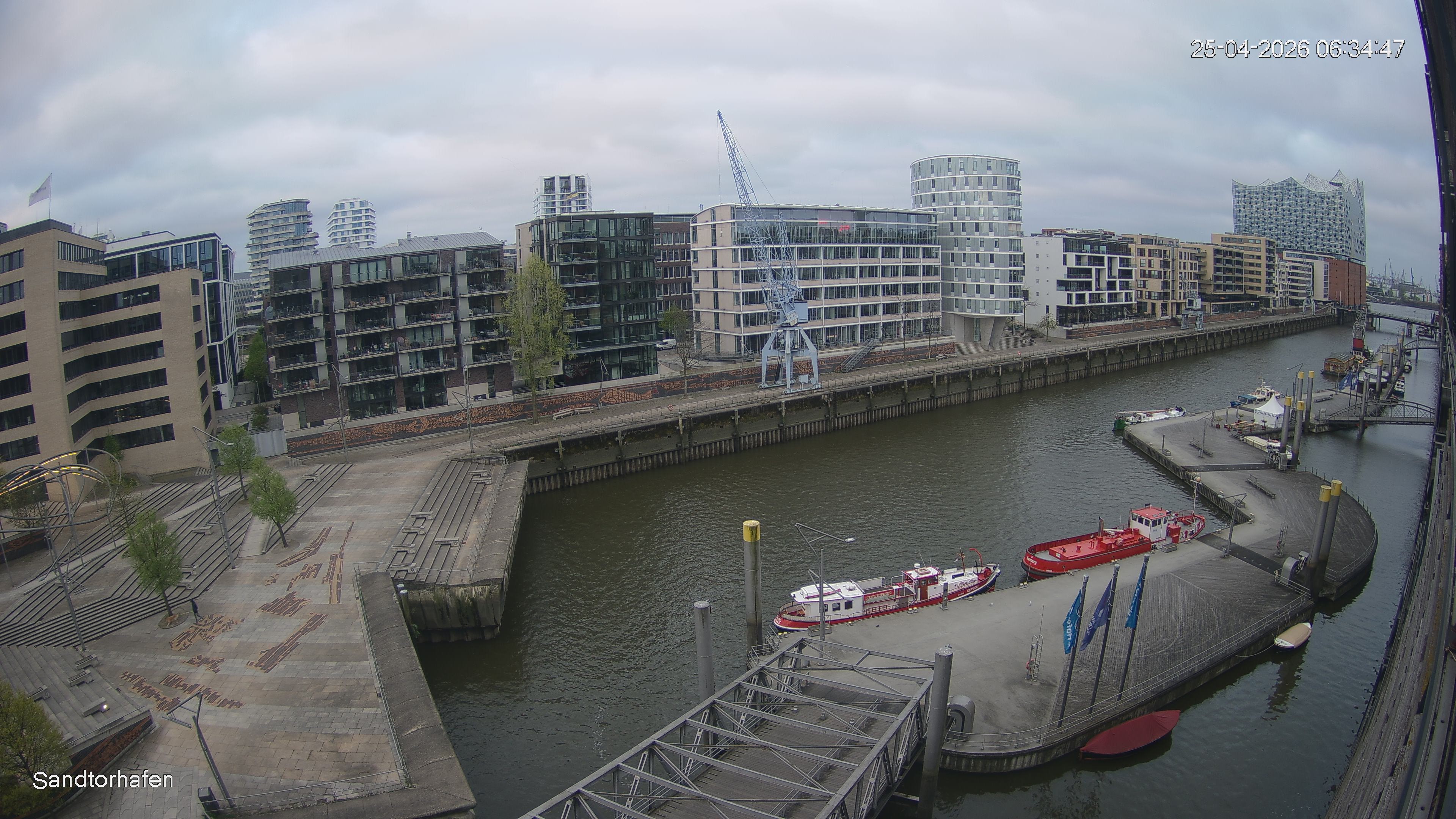 Archiv Foto Webcam Hamburg: HafenCity und Elbphilharmonie
