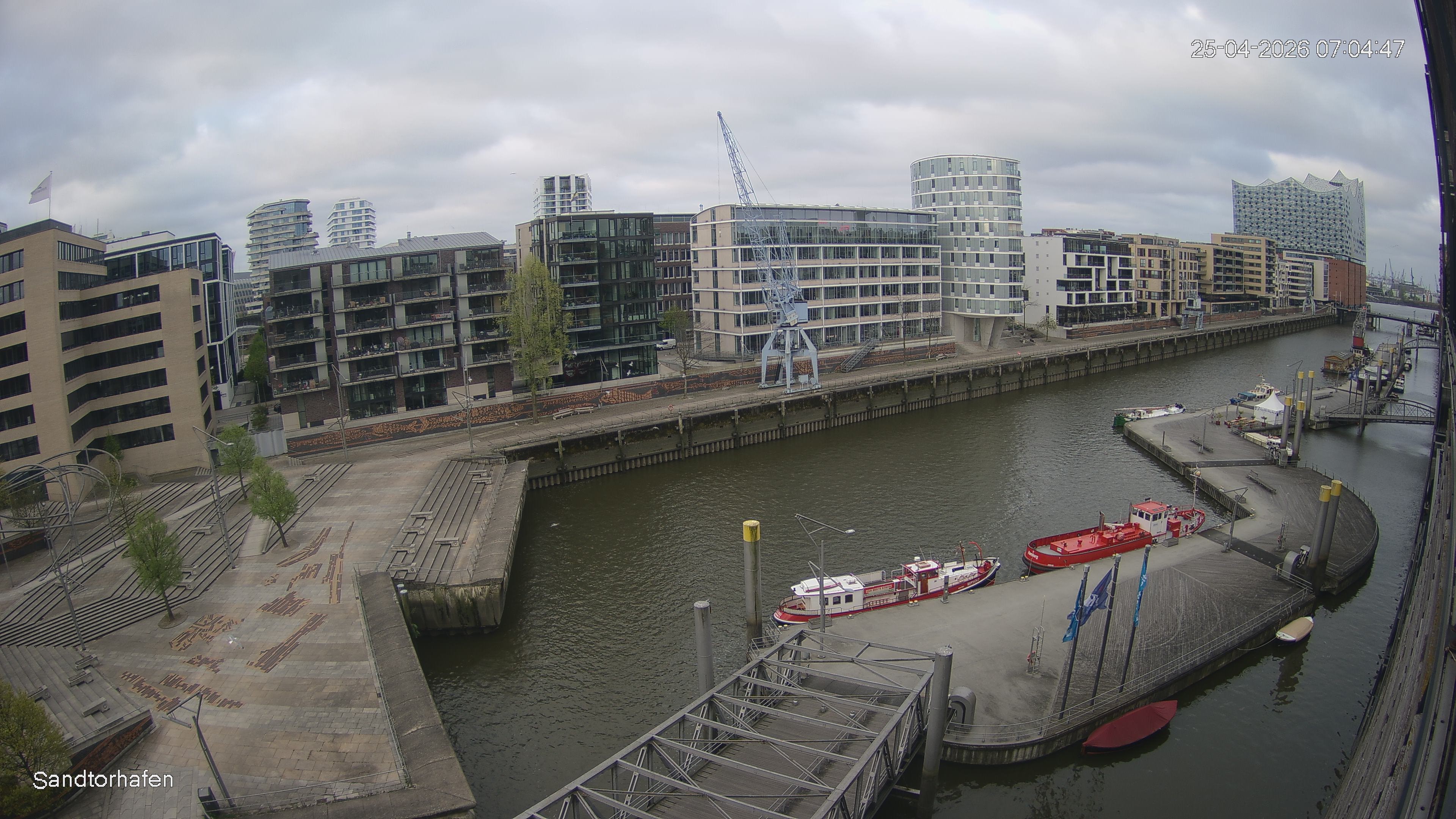 Archiv Foto Webcam Hamburg: HafenCity und Elbphilharmonie