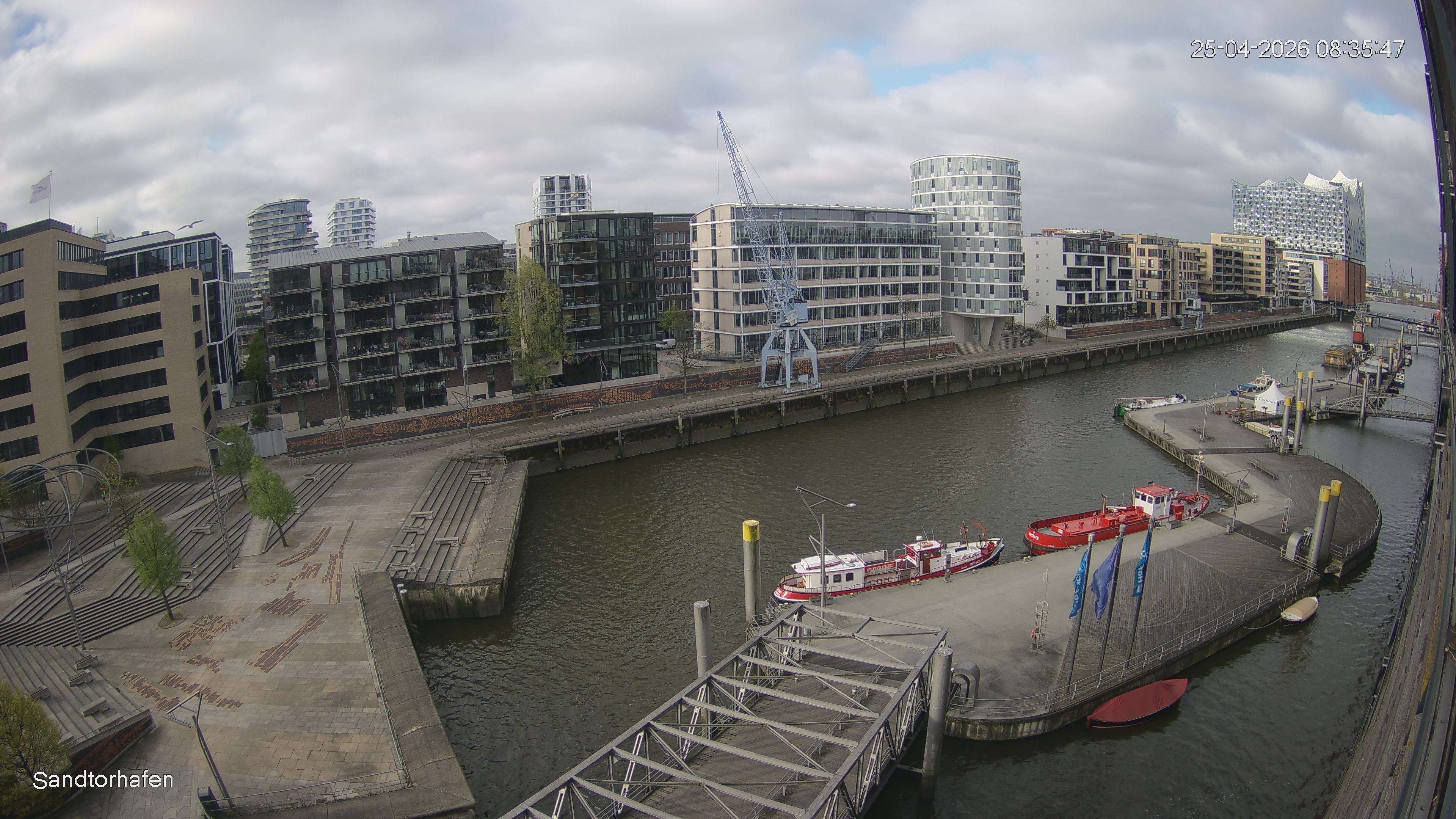 Archiv Foto Webcam Hamburg: HafenCity und Elbphilharmonie