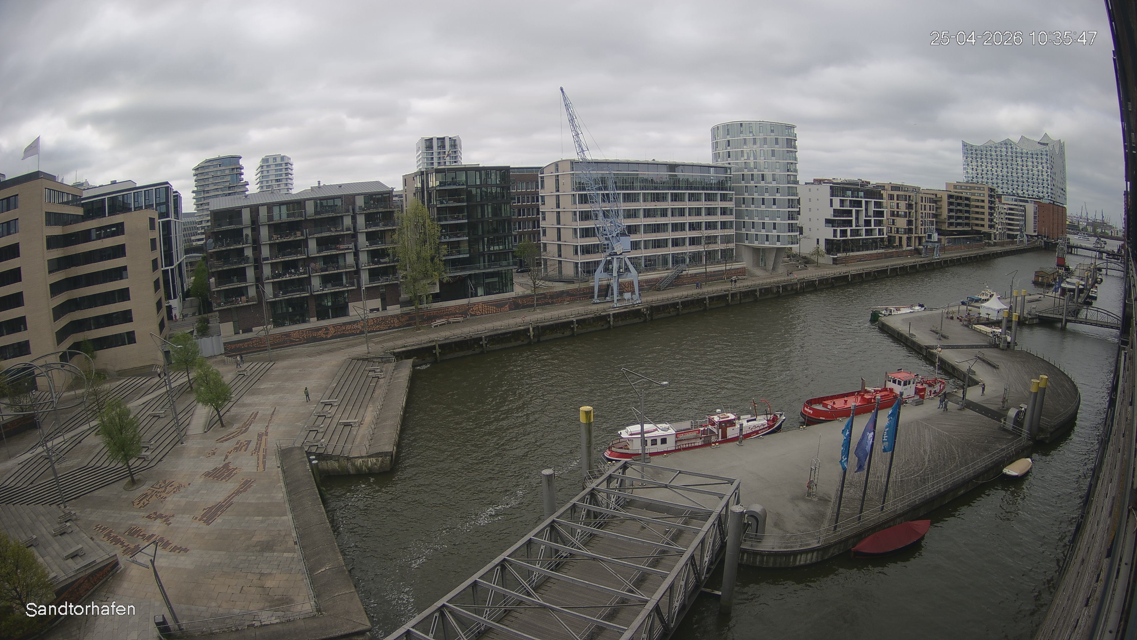 Archiv Foto Webcam Hamburg: HafenCity und Elbphilharmonie