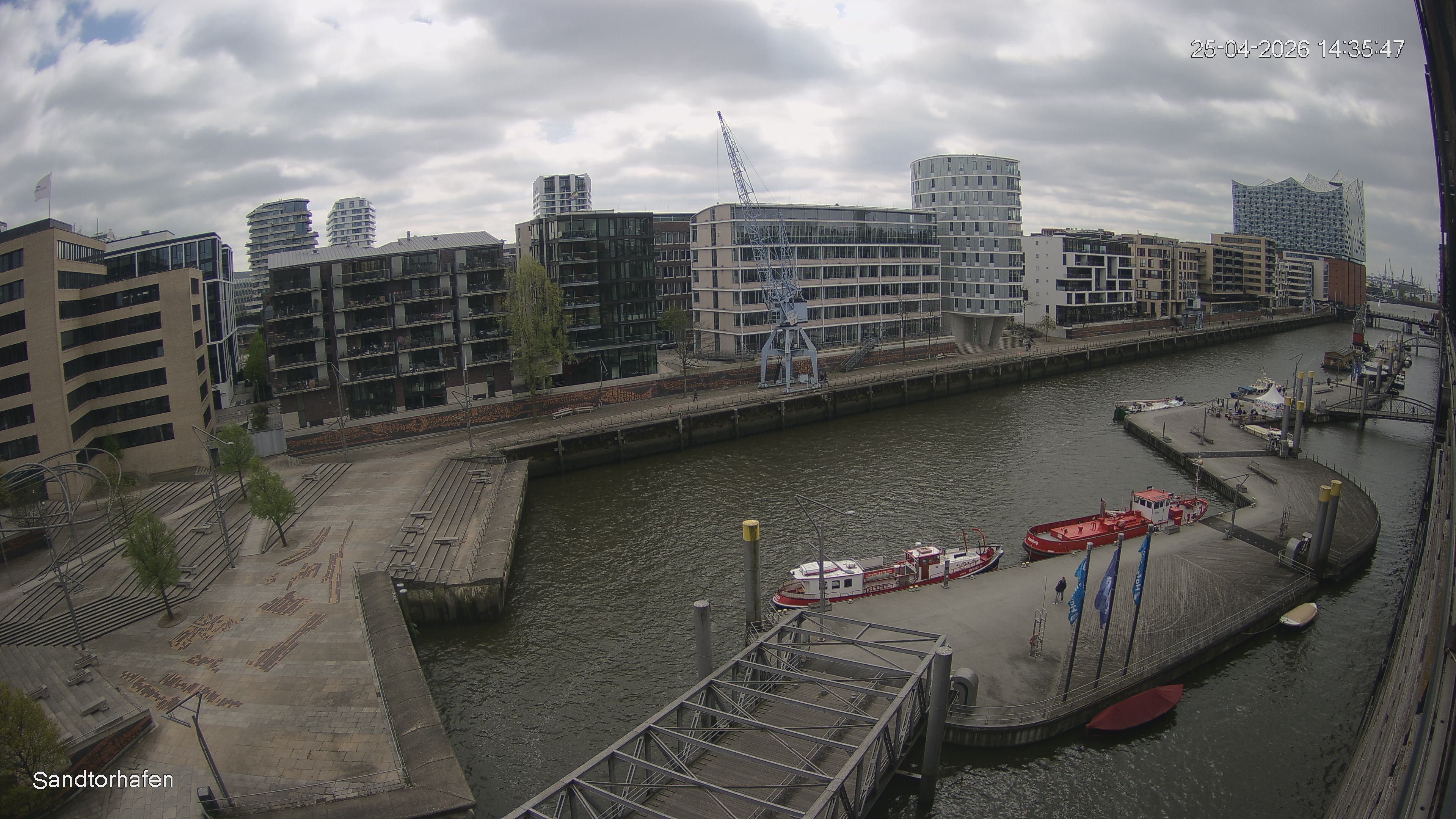 Archiv Foto Webcam Hamburg: HafenCity und Elbphilharmonie