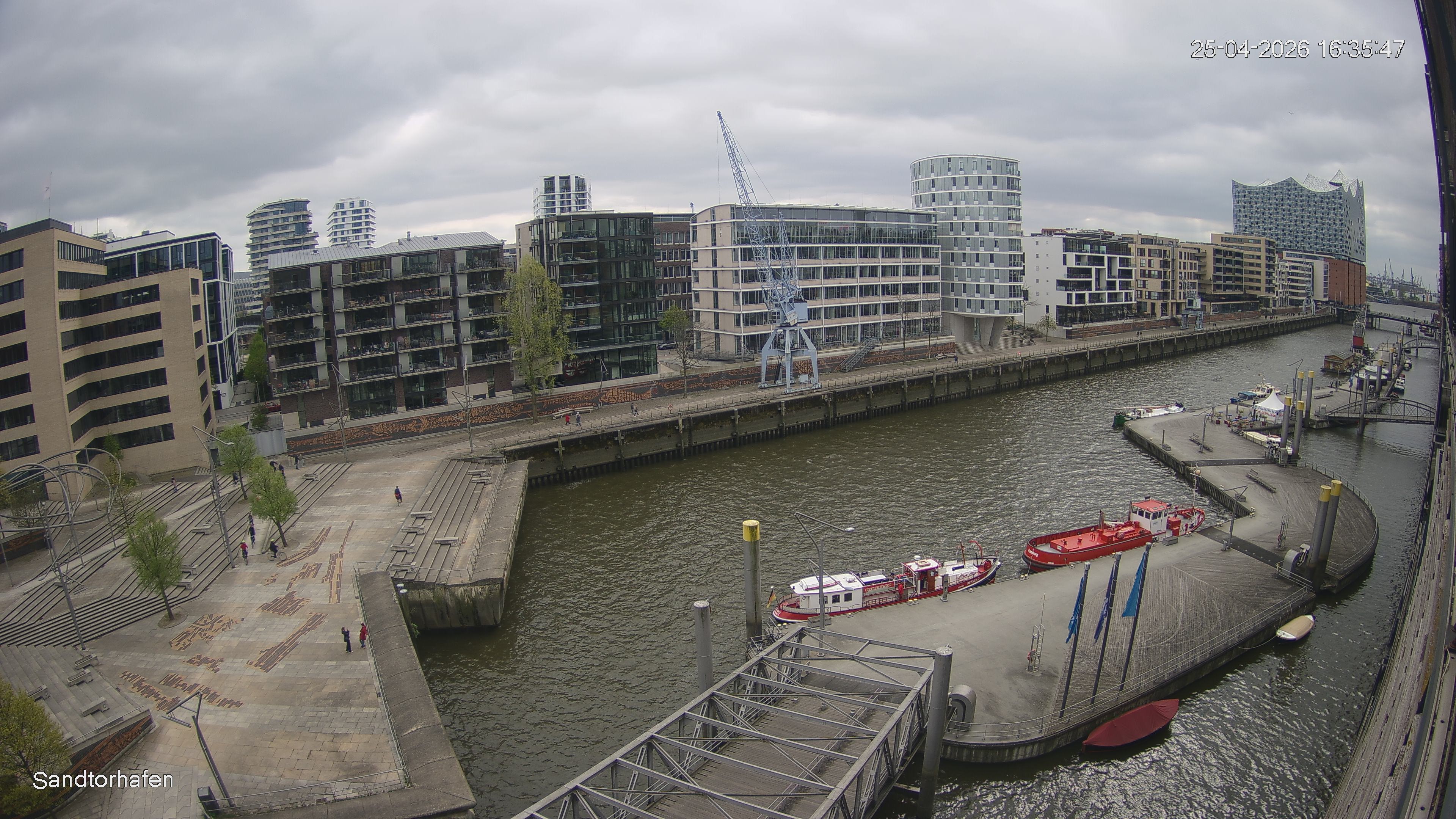 Archiv Foto Webcam Hamburg: HafenCity und Elbphilharmonie