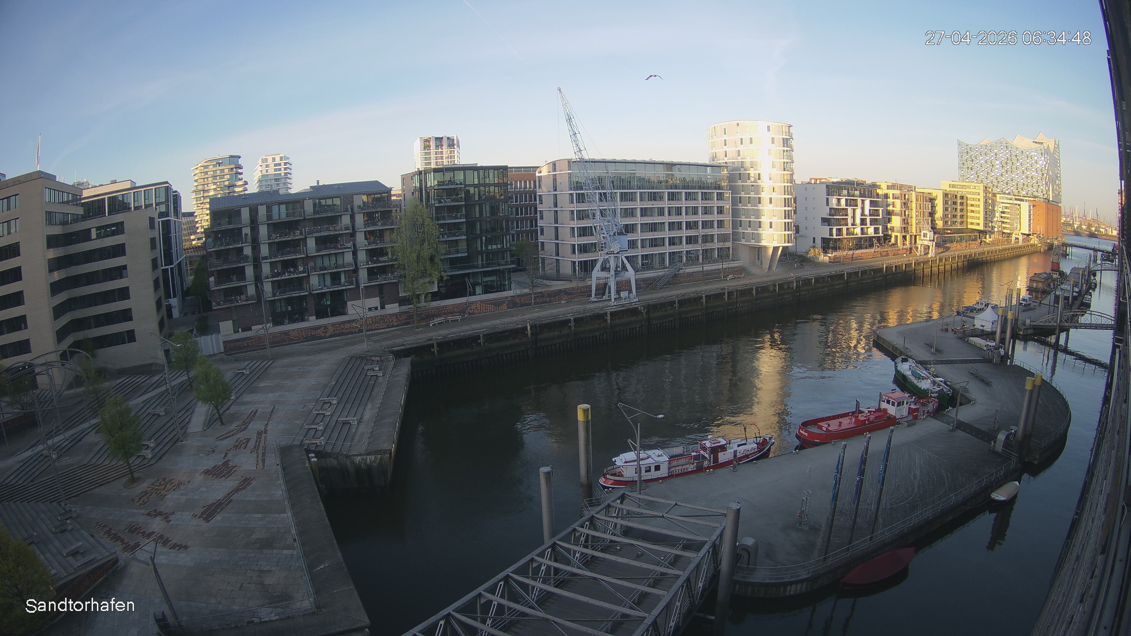 Archived image Webcam Harbour Hall Hamburg