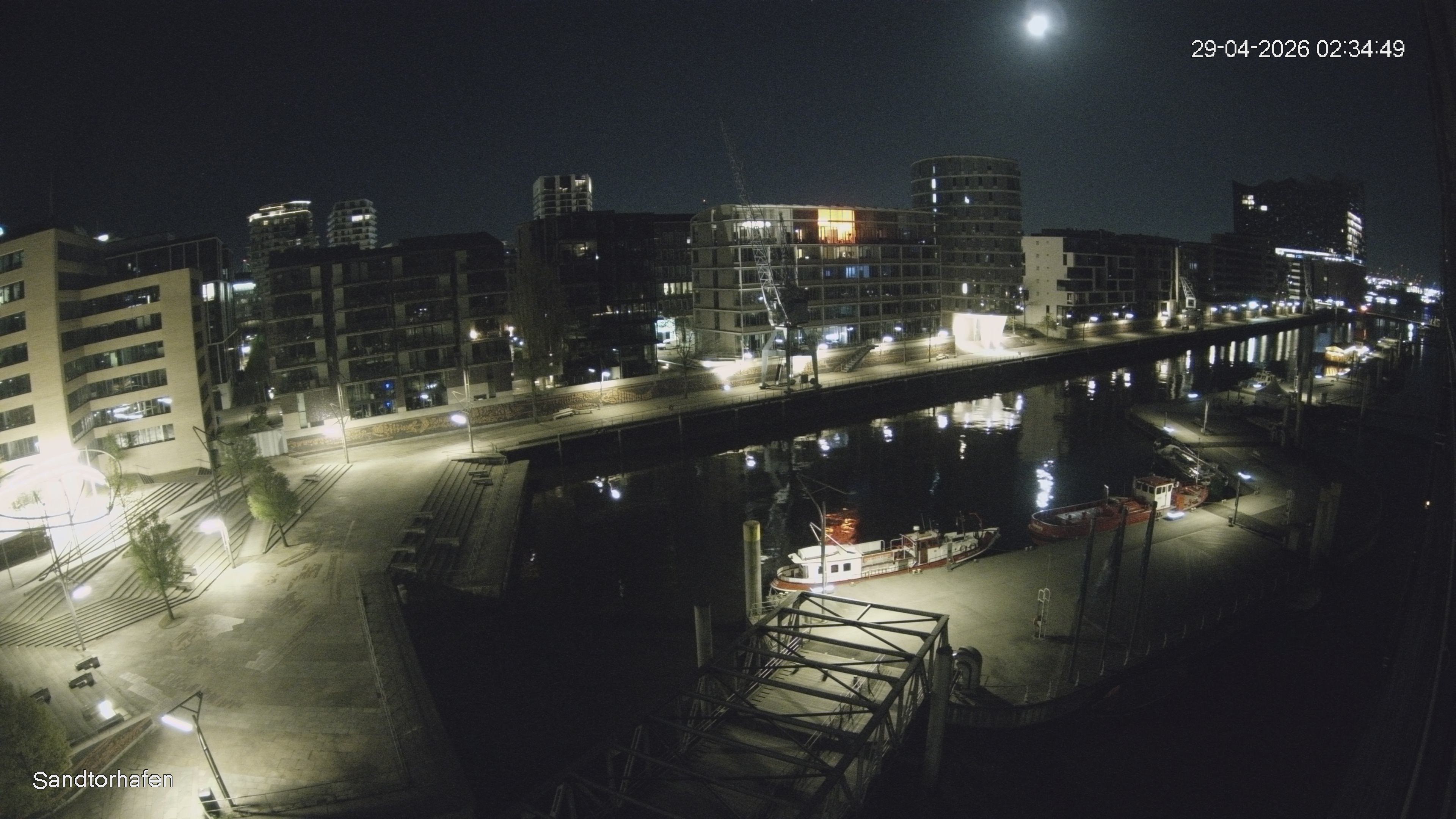 Archiv Foto Webcam Hamburg: HafenCity und Elbphilharmonie