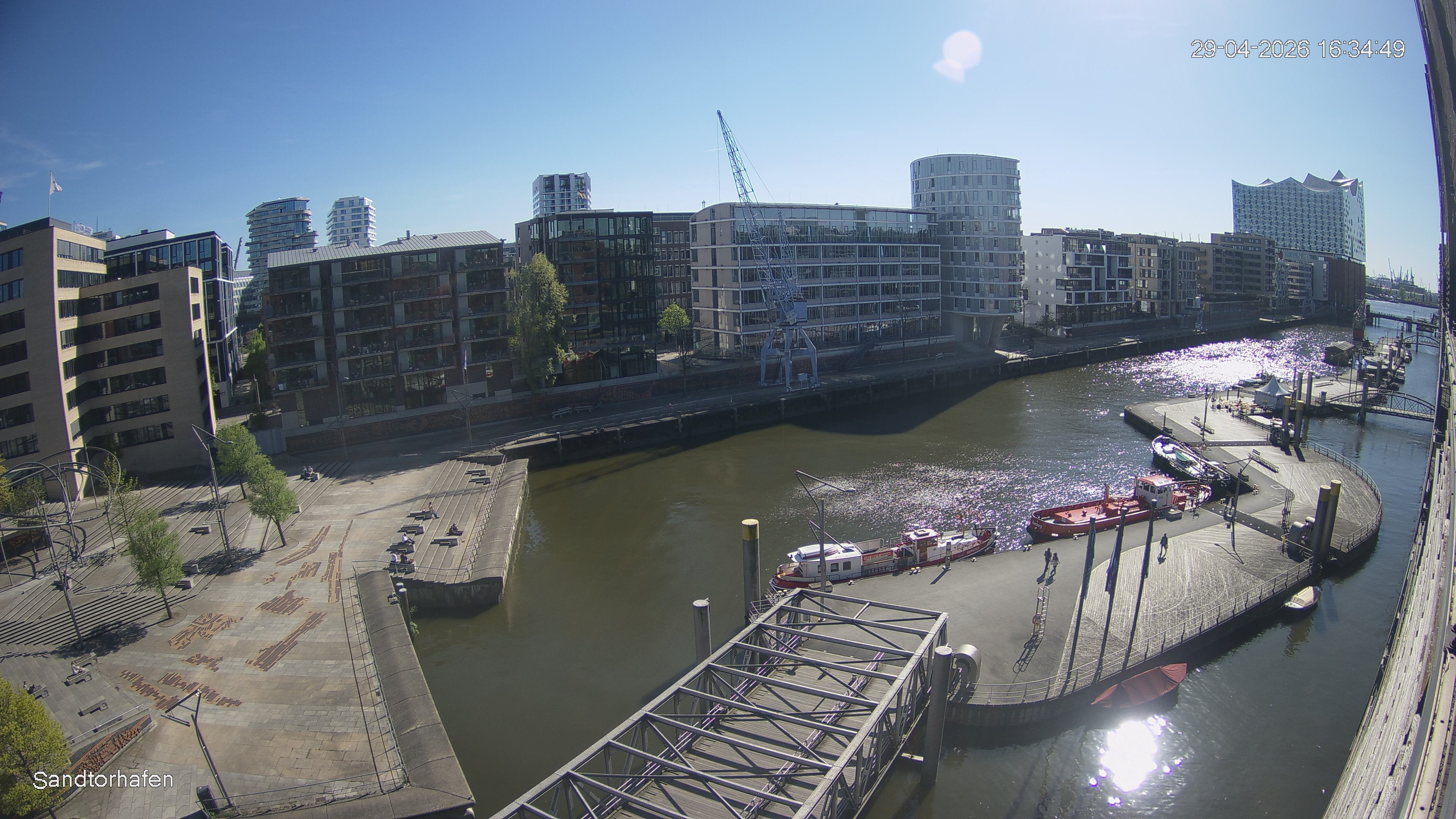 Archiv Foto Webcam Hamburg: HafenCity und Elbphilharmonie
