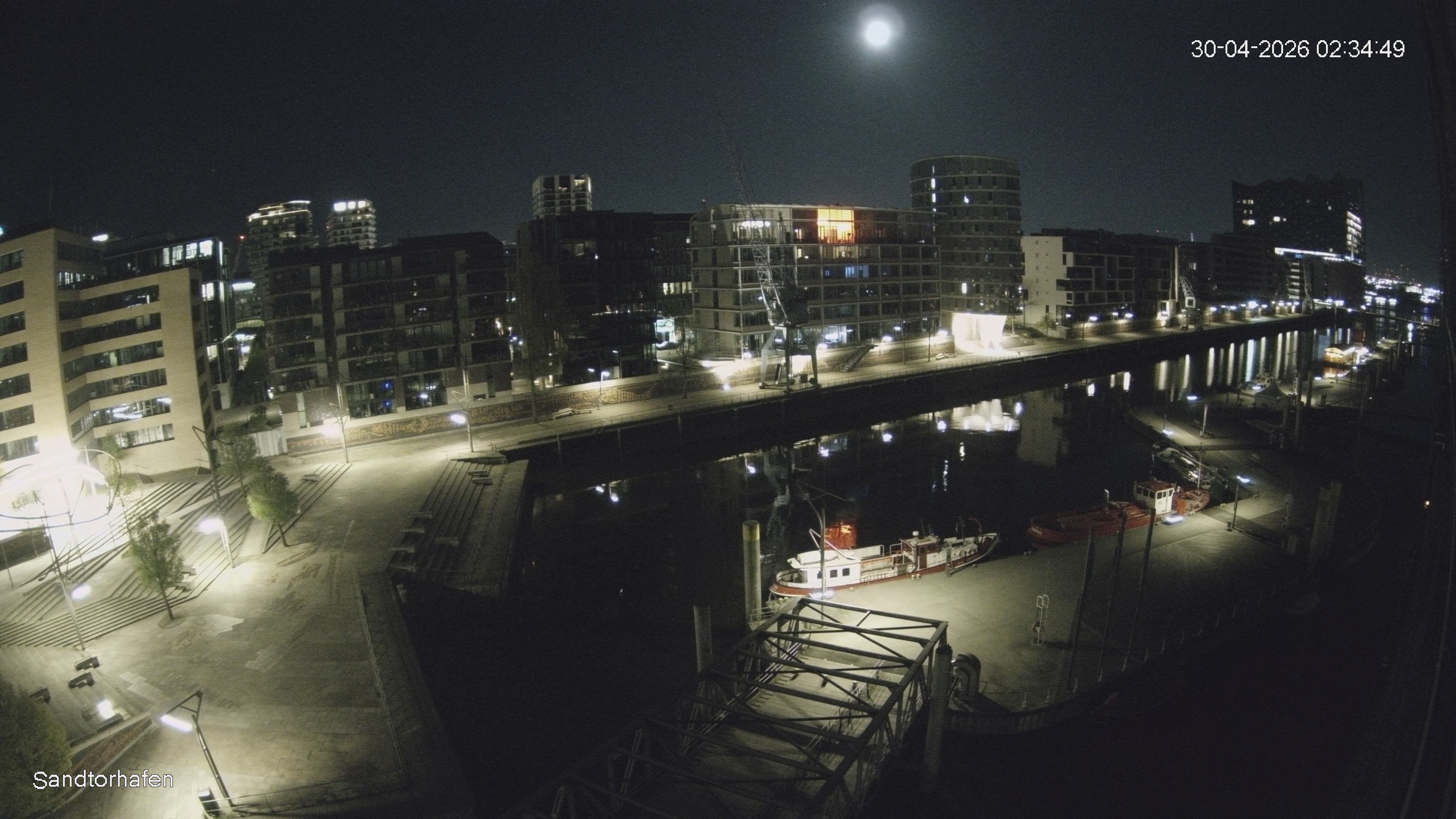 Archiv Foto Webcam Hamburg: HafenCity und Elbphilharmonie