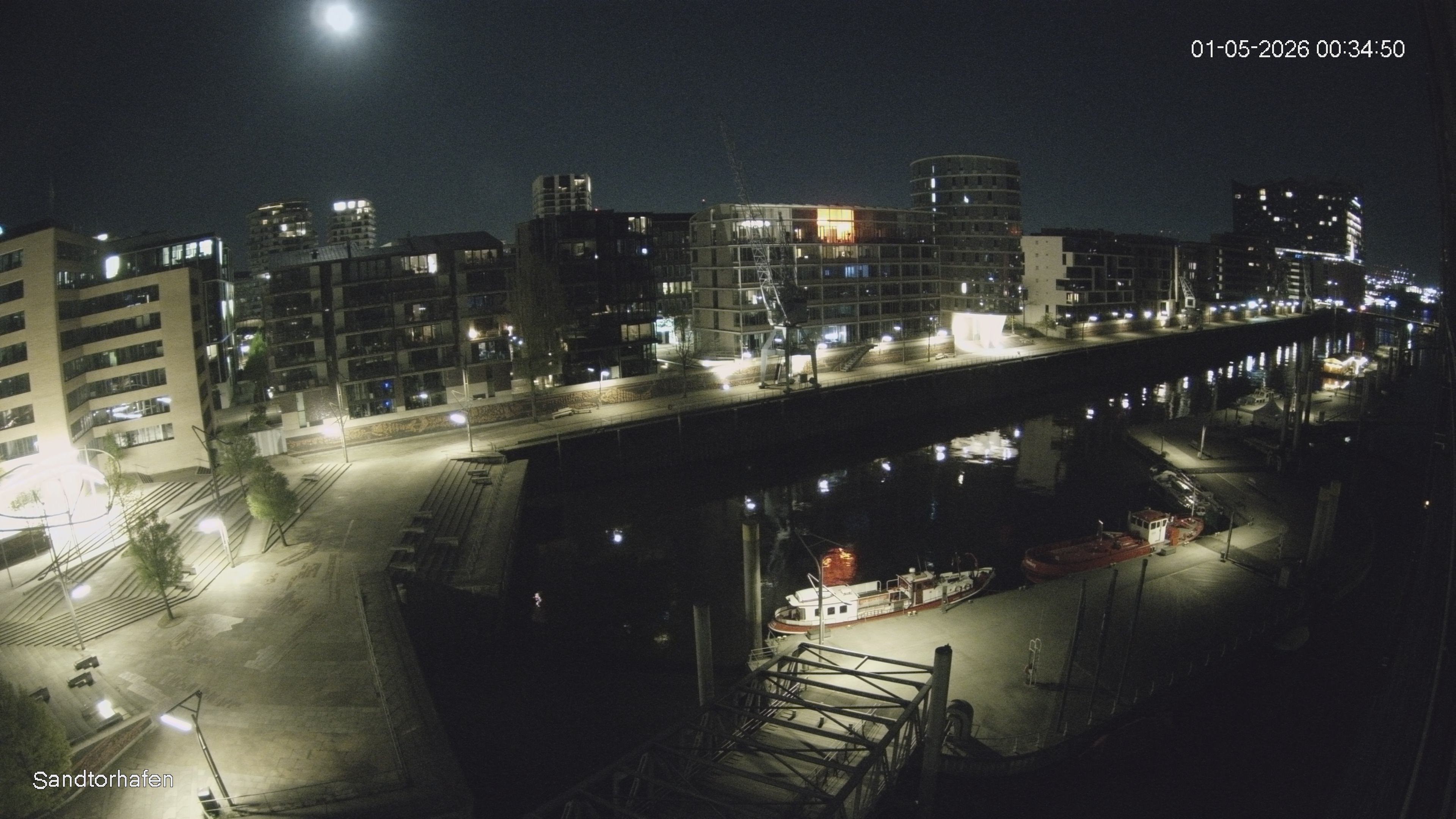 Archiv Foto Webcam Hamburg: HafenCity und Elbphilharmonie
