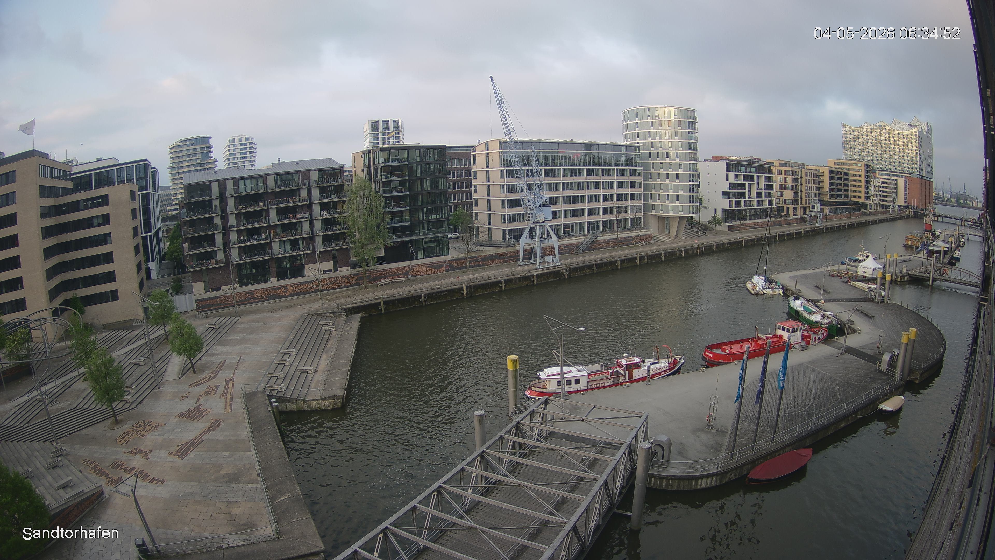 Archiv Foto Webcam Hamburg: HafenCity und Elbphilharmonie
