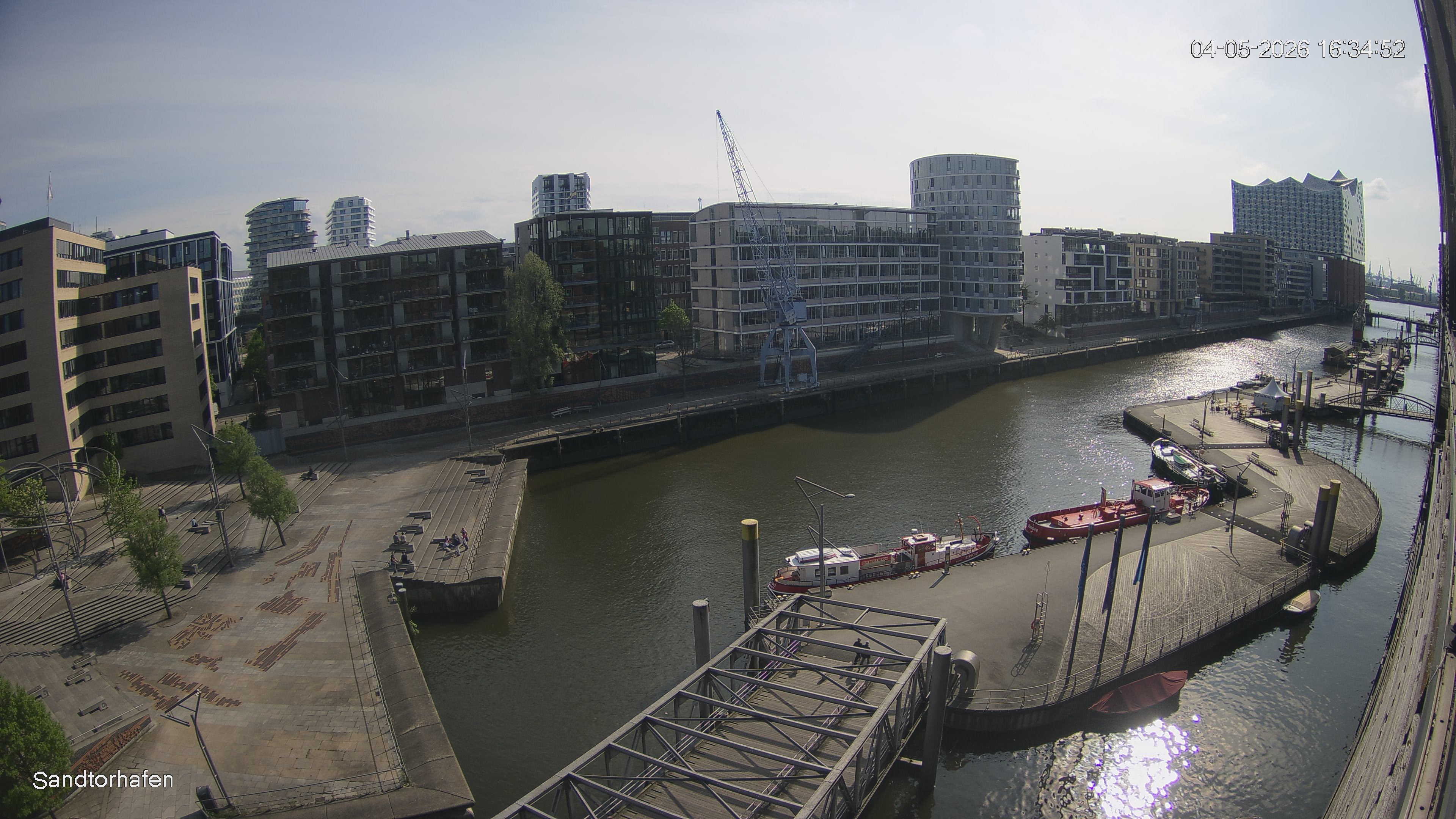 Archiv Foto Webcam Hamburg: HafenCity und Elbphilharmonie