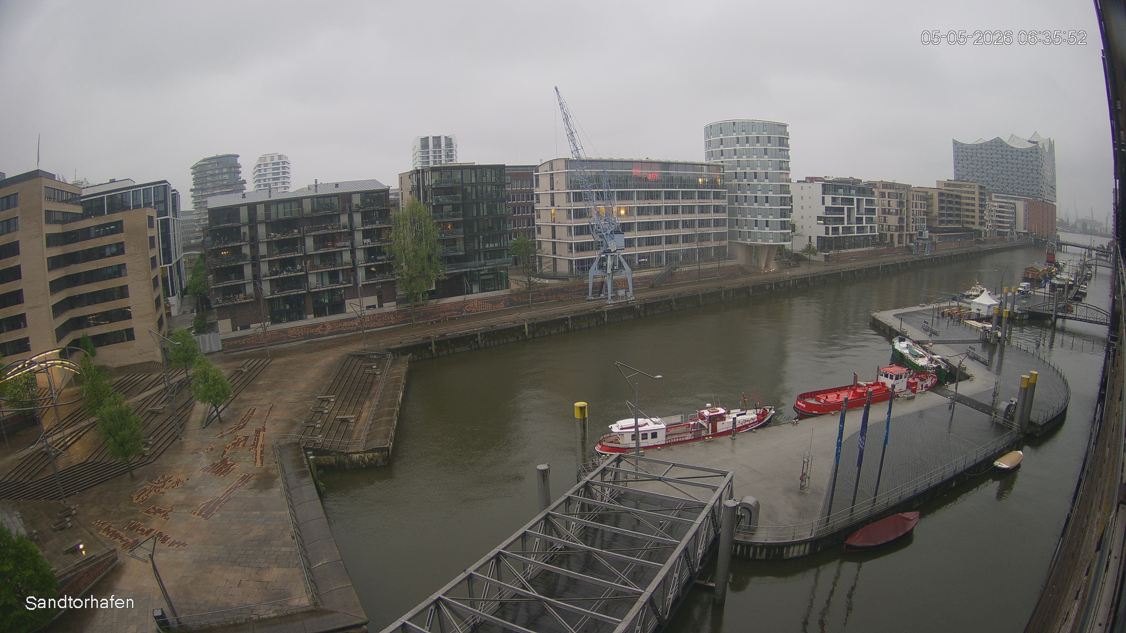 Archived image Webcam Harbour Hall Hamburg