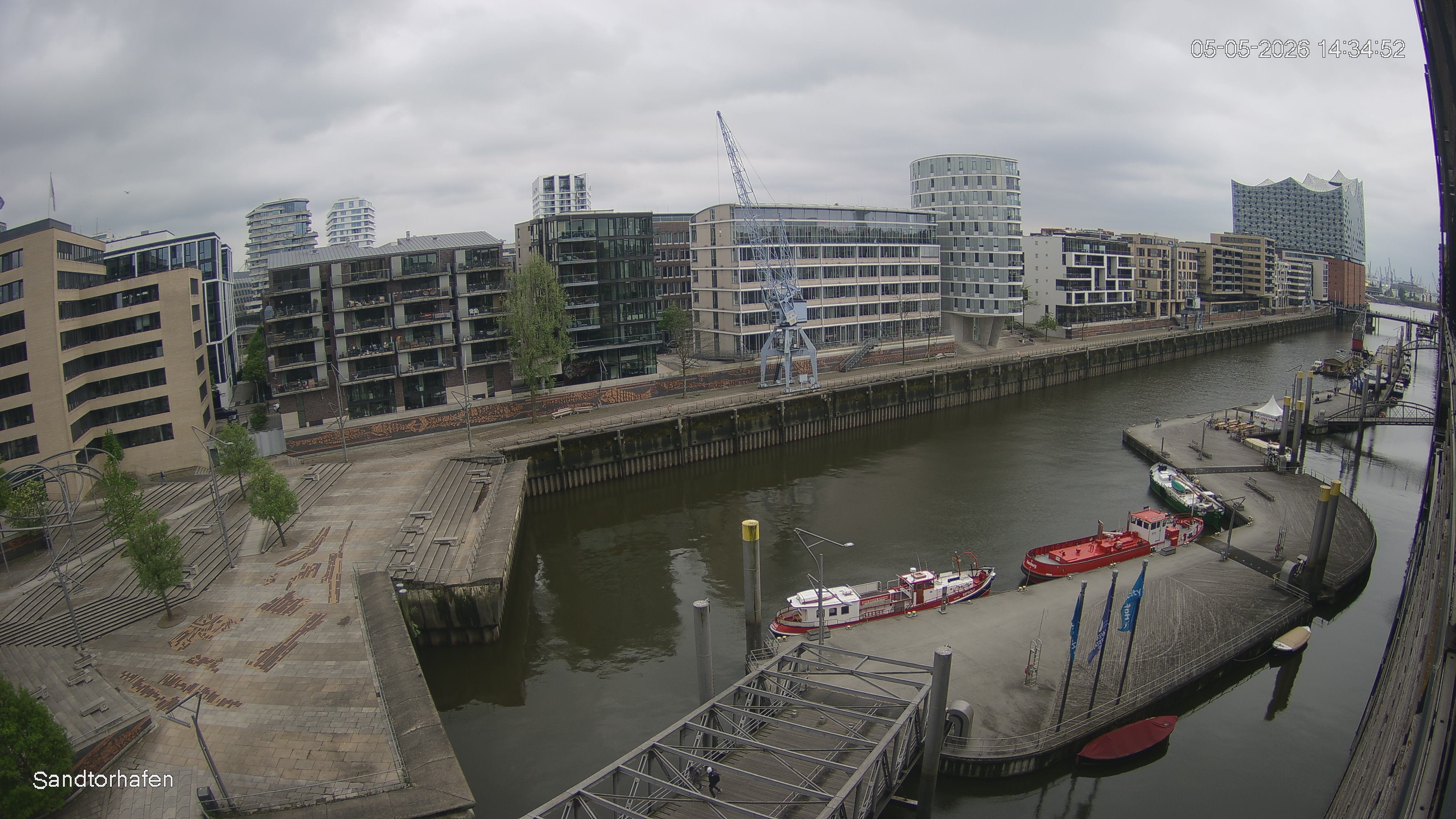 Archived image Webcam Harbour Hall Hamburg