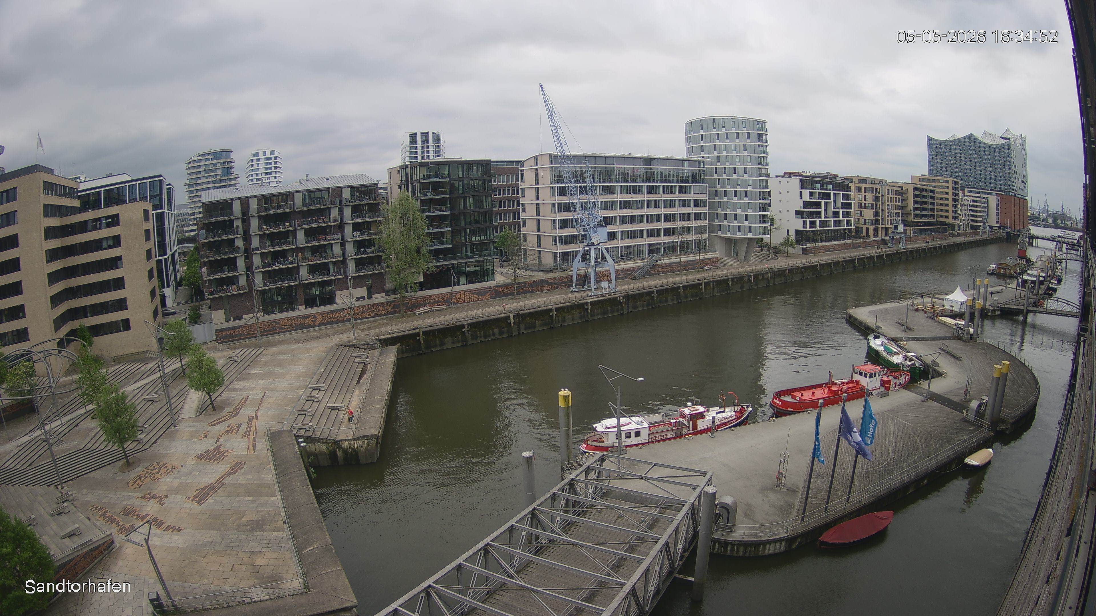 Archived image Webcam Harbour Hall Hamburg