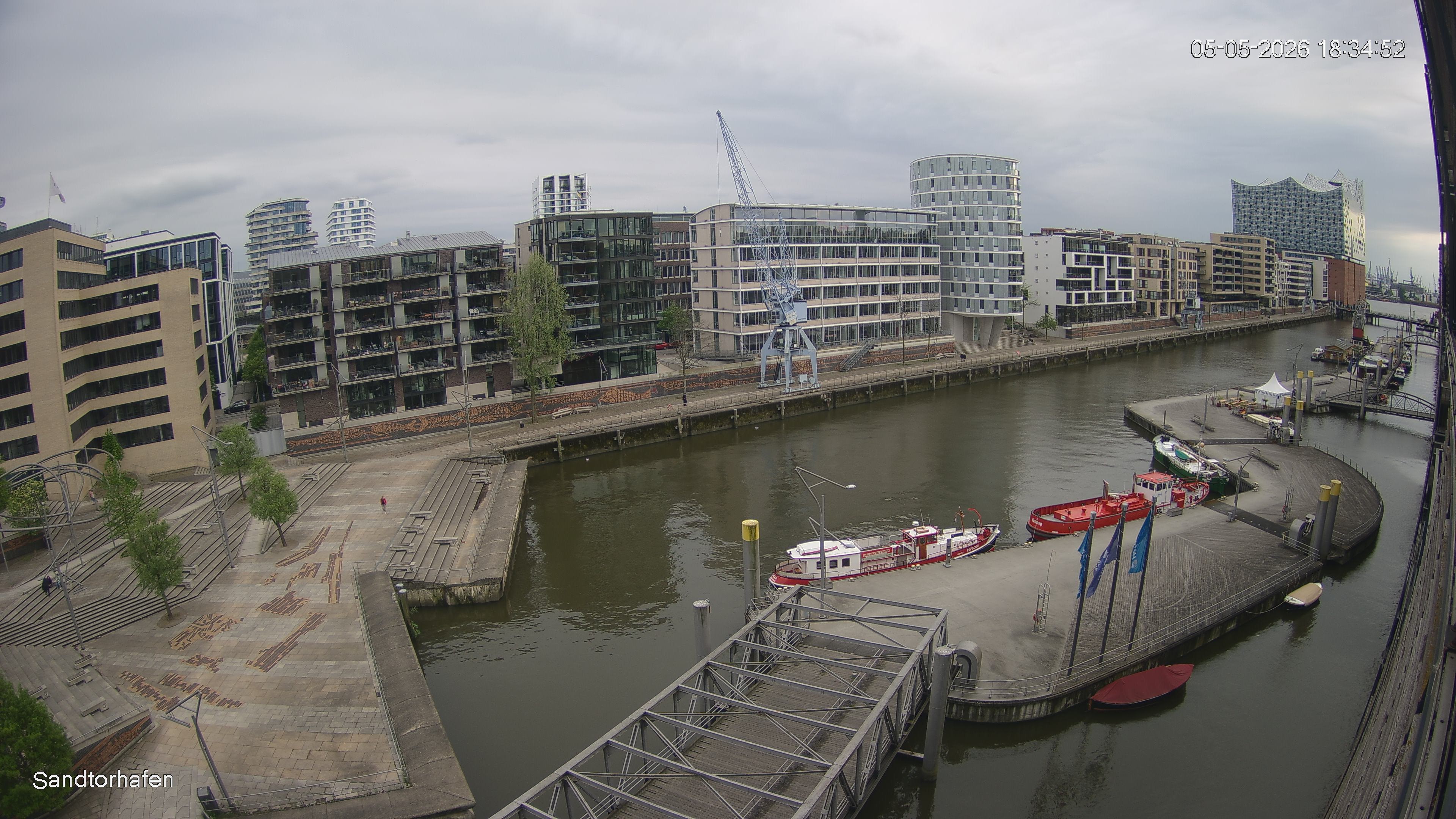 Archived image Webcam Harbour Hall Hamburg