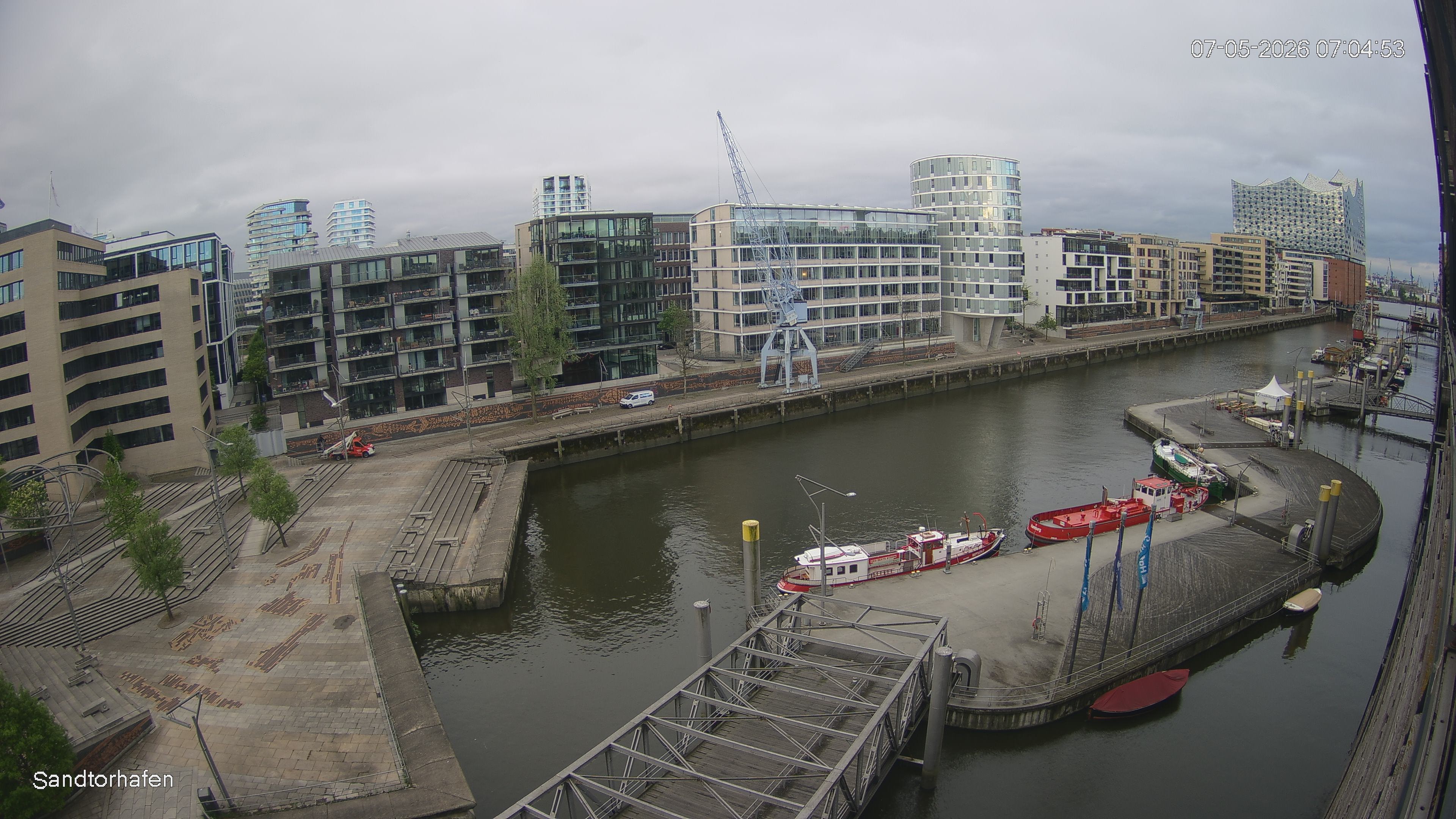 Archiv Foto Webcam Hamburg: HafenCity und Elbphilharmonie