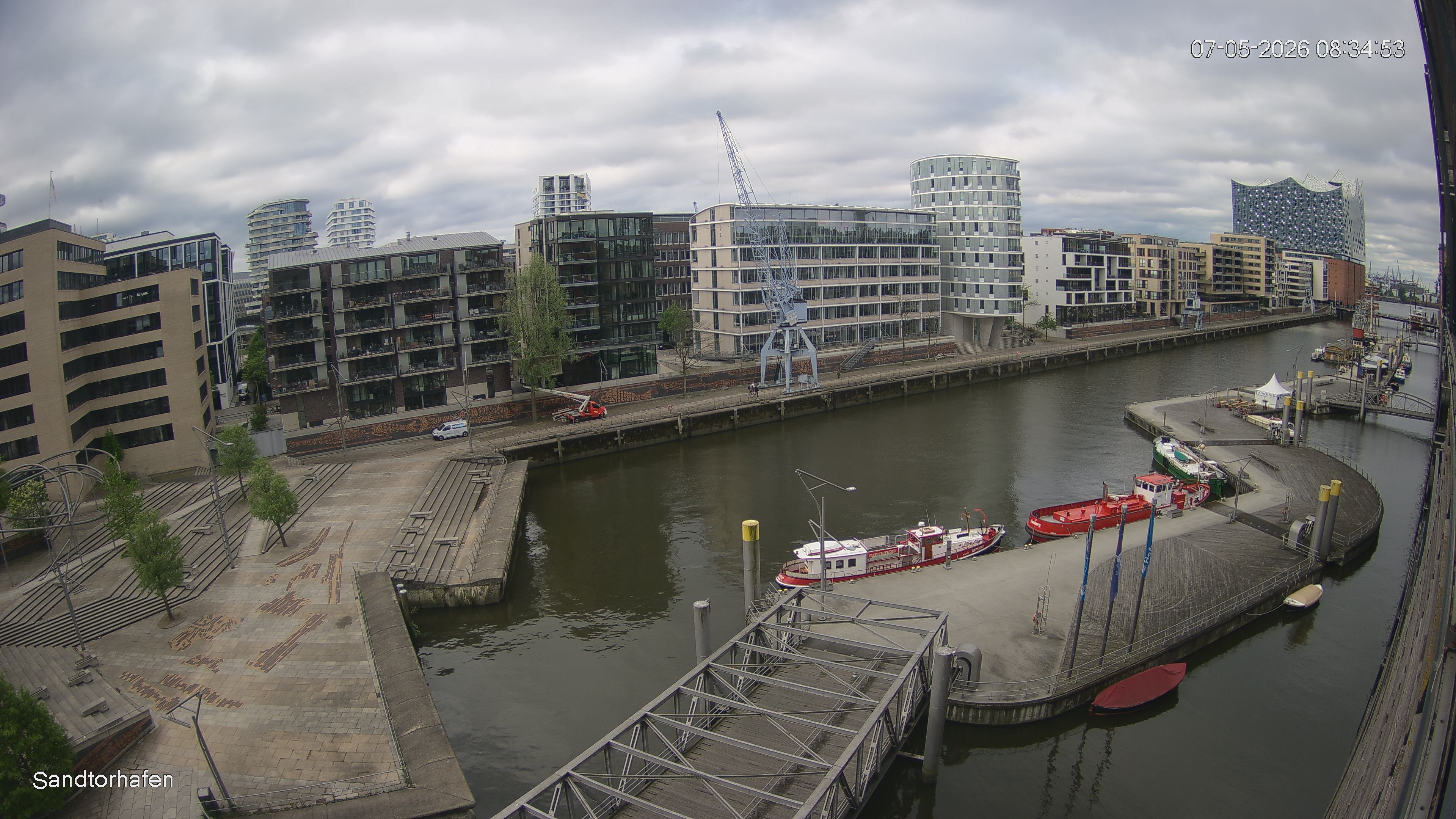 Archiv Foto Webcam Hamburg: HafenCity und Elbphilharmonie