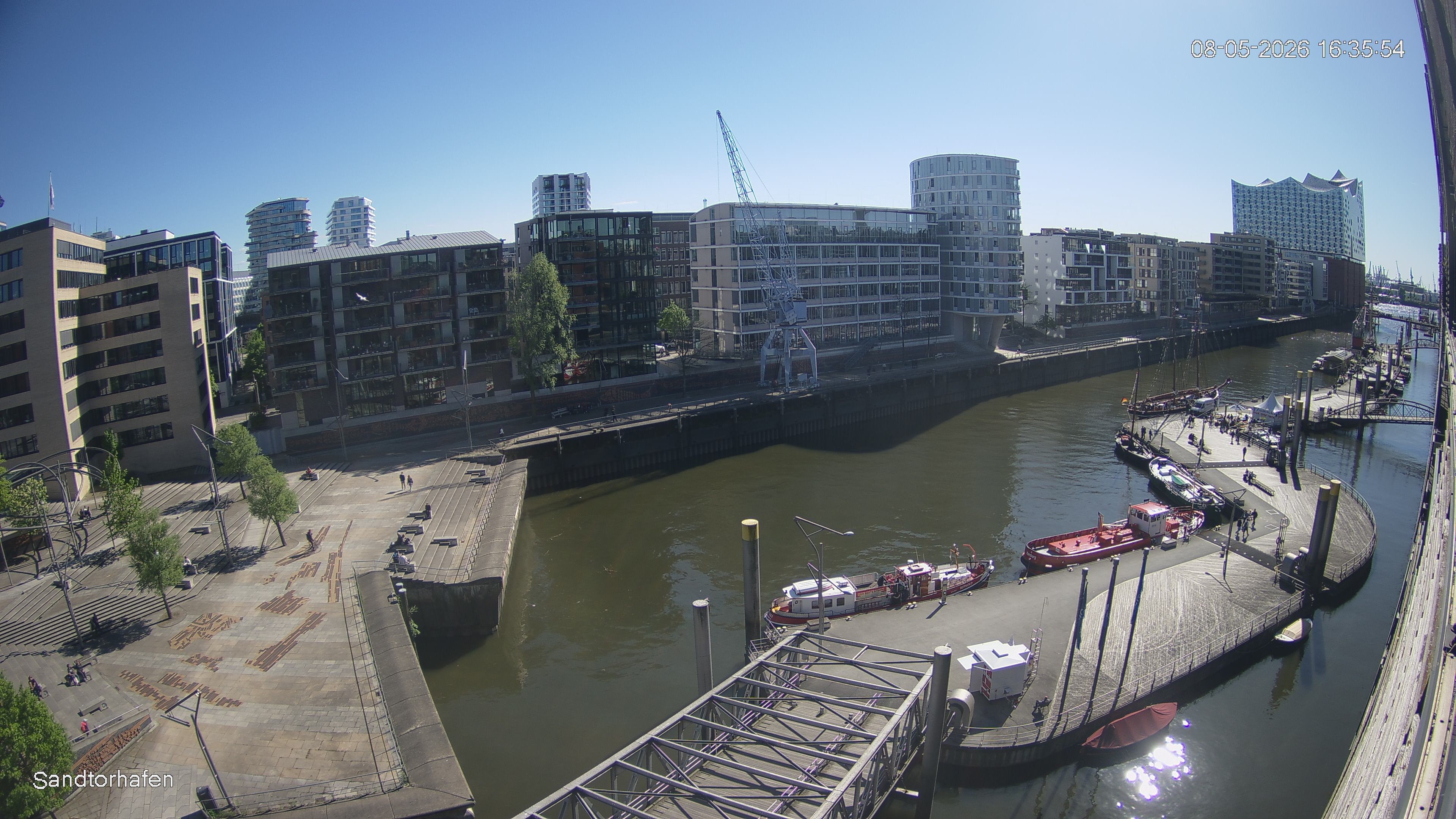 Archiv Foto Webcam Hamburg: HafenCity und Elbphilharmonie