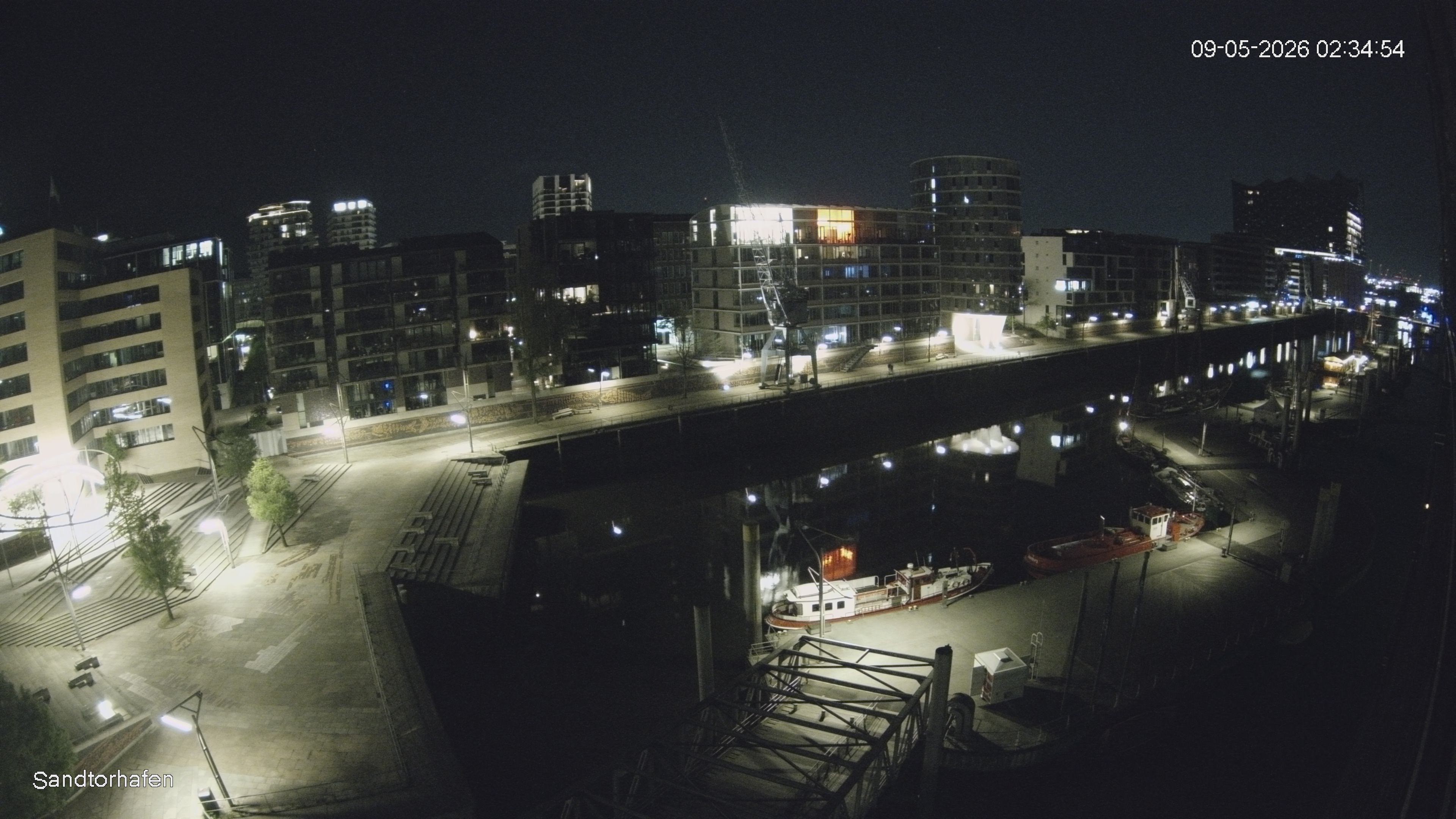 Archiv Foto Webcam Hamburg: HafenCity und Elbphilharmonie