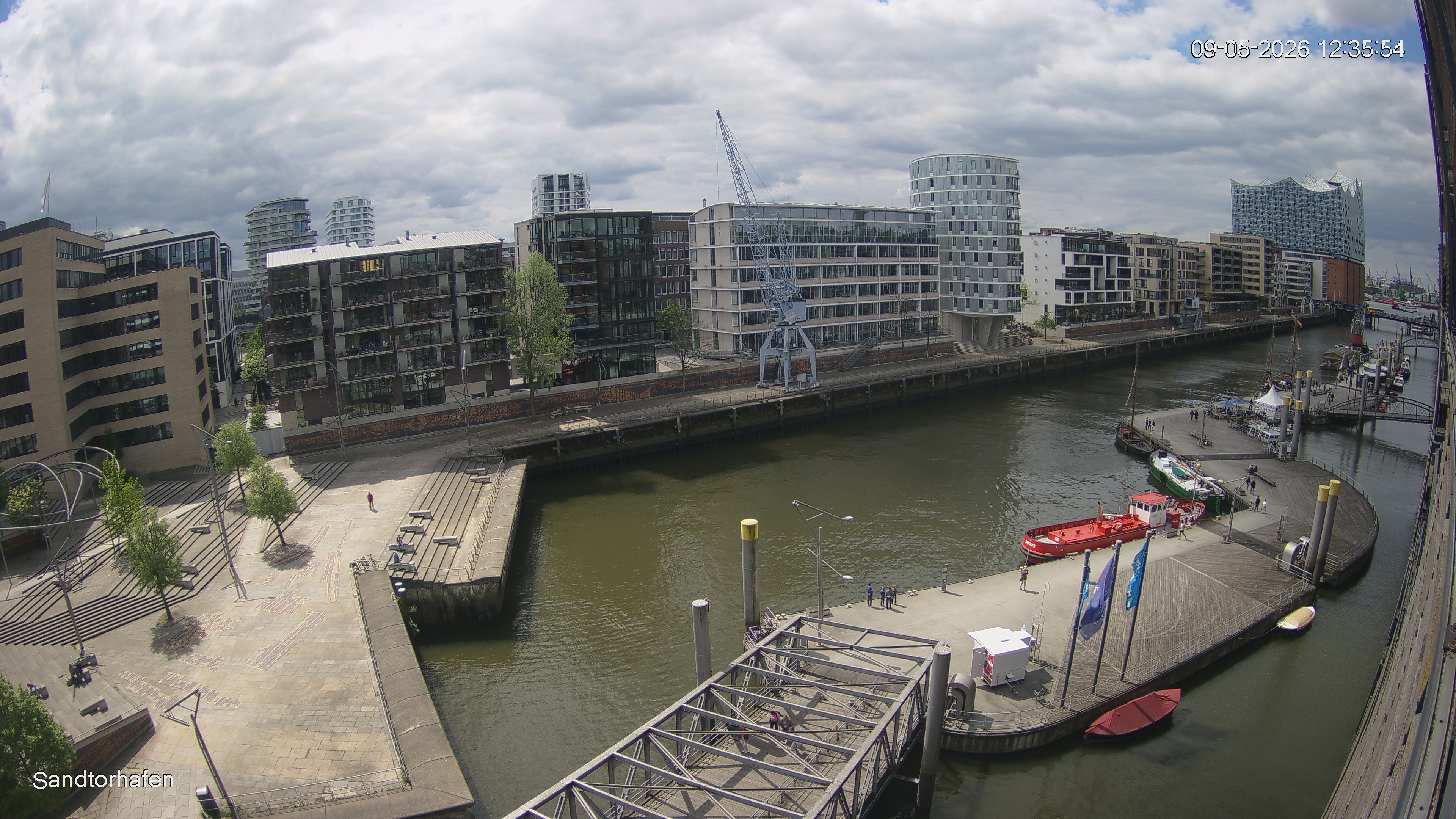 Archiv Foto Webcam Hamburg: HafenCity und Elbphilharmonie