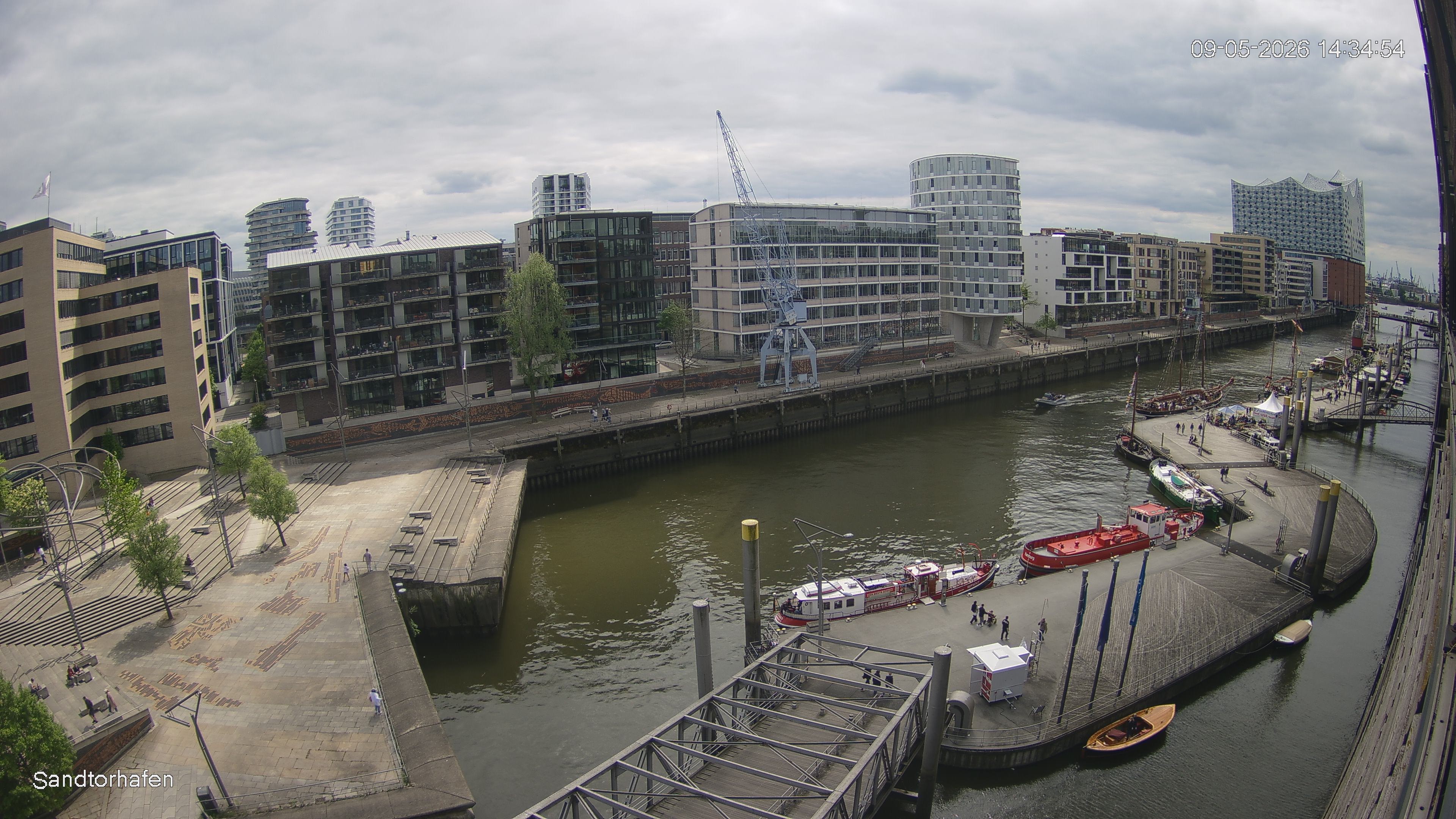 Archiv Foto Webcam Hamburg: HafenCity und Elbphilharmonie
