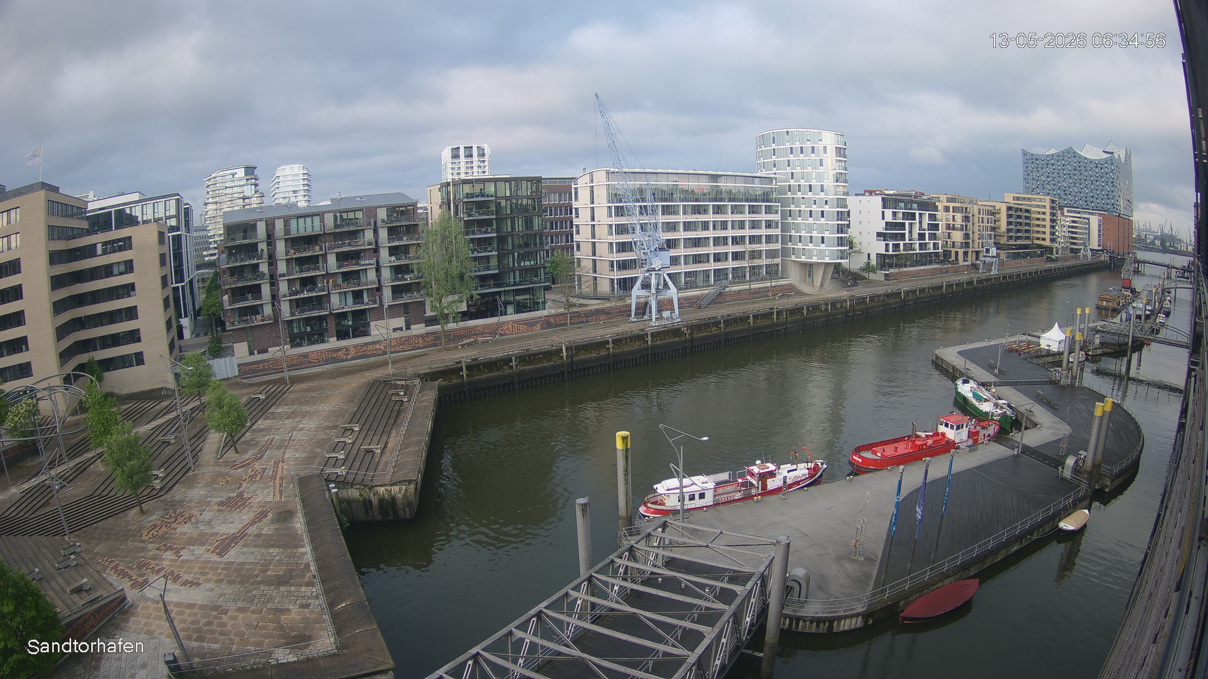 Archived image Webcam Harbour Hall Hamburg