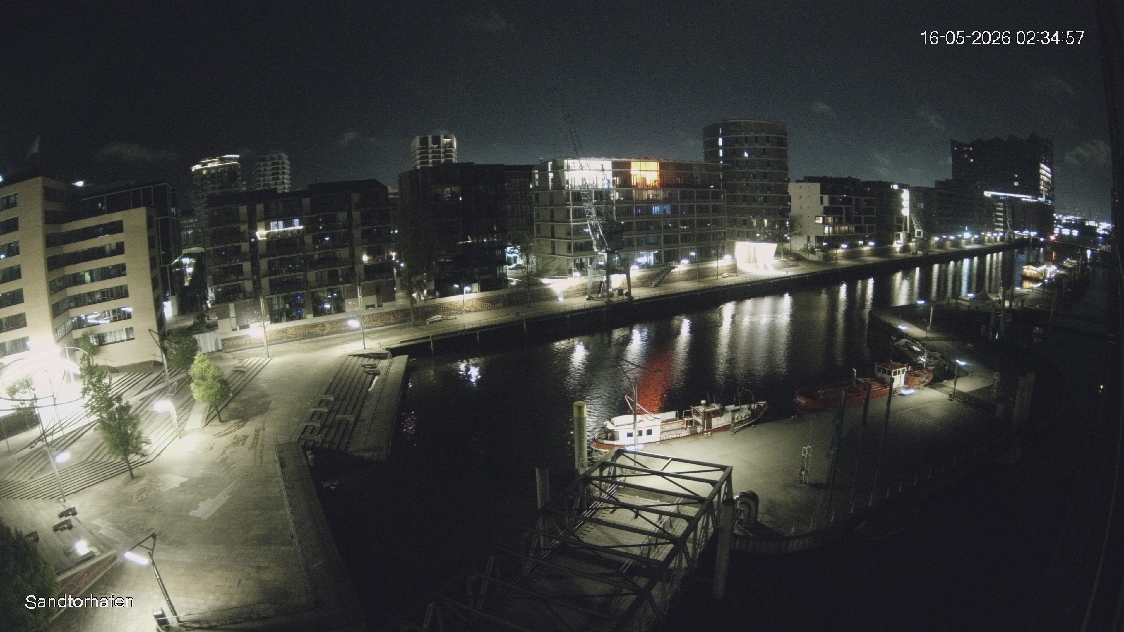 Archiv Foto Webcam Hamburg: HafenCity und Elbphilharmonie