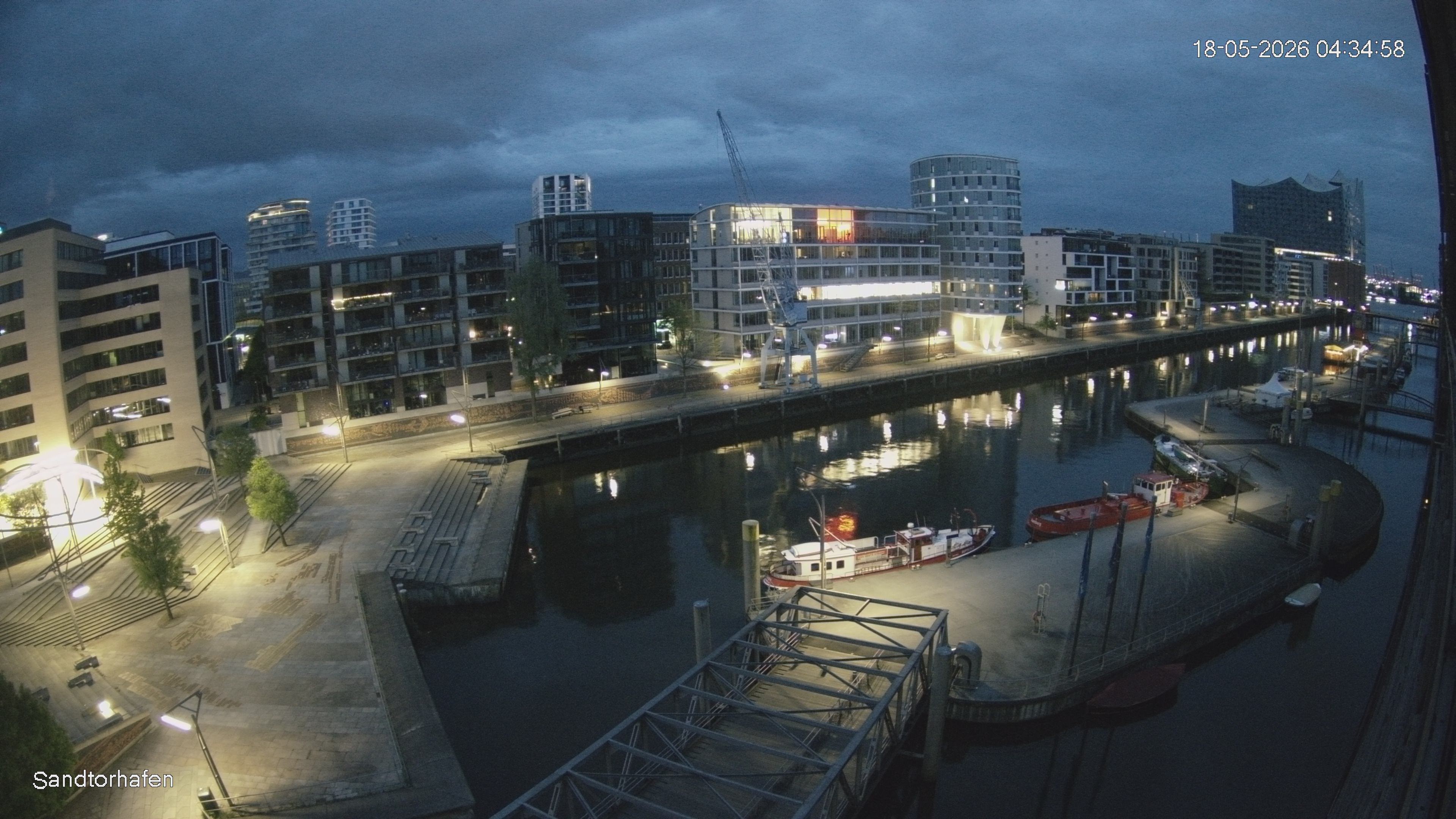 Archiv Foto Webcam Hamburg: HafenCity und Elbphilharmonie