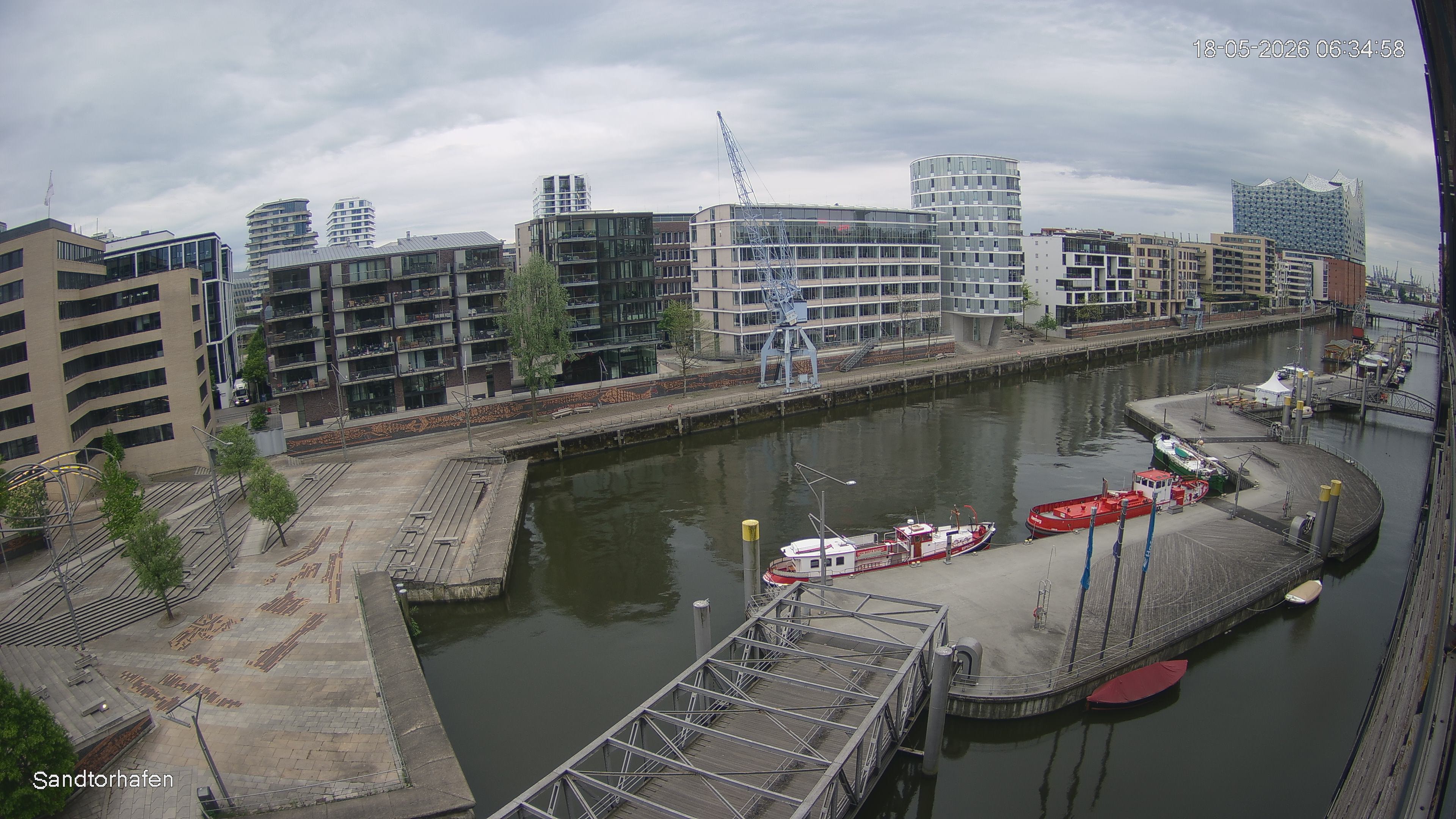 Archiv Foto Webcam Hamburg: HafenCity und Elbphilharmonie