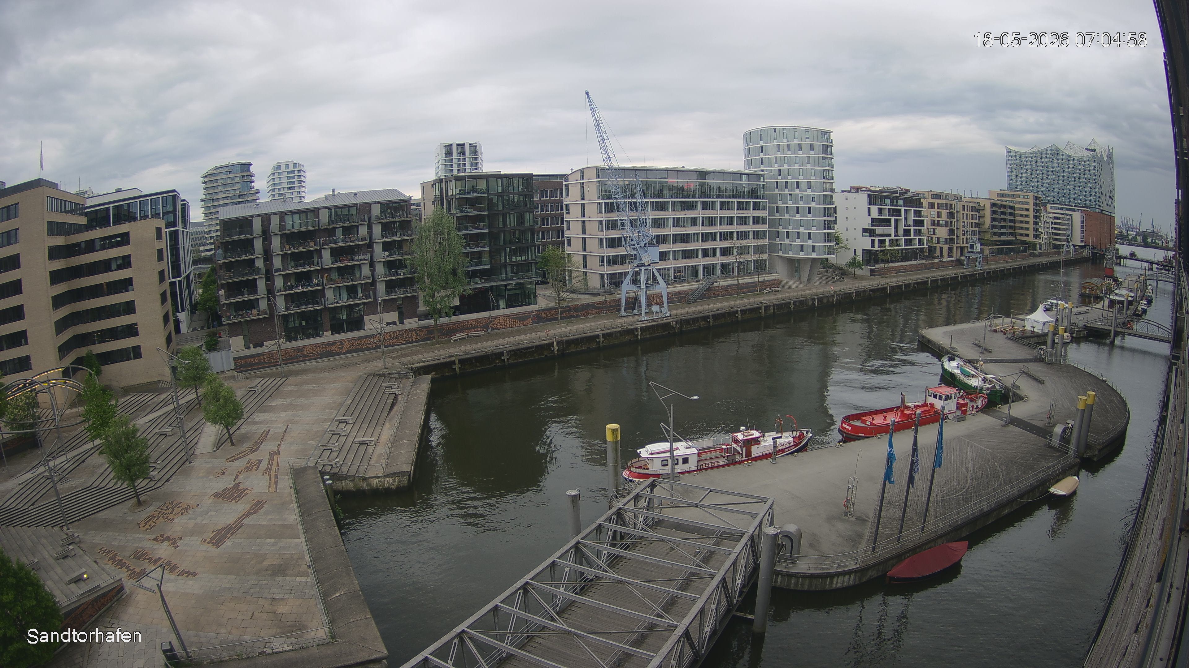 Archiv Foto Webcam Hamburg: HafenCity und Elbphilharmonie