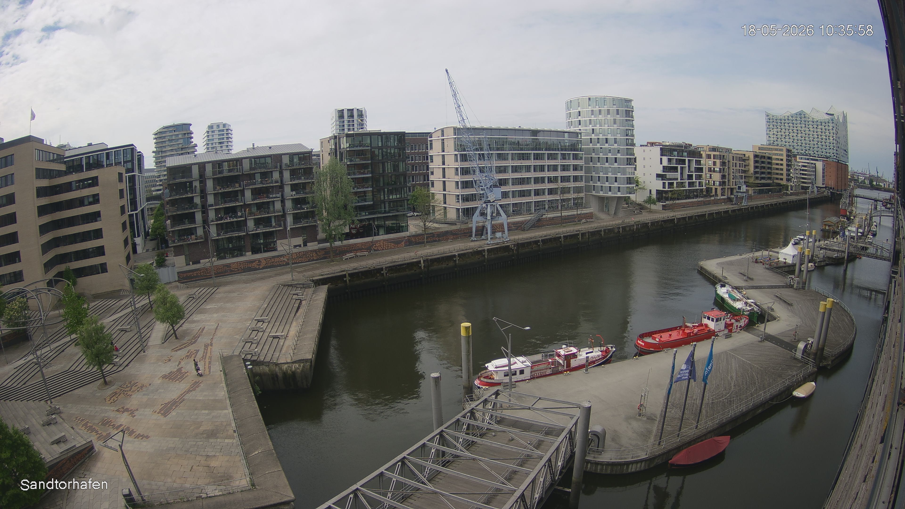 Archiv Foto Webcam Hamburg: HafenCity und Elbphilharmonie