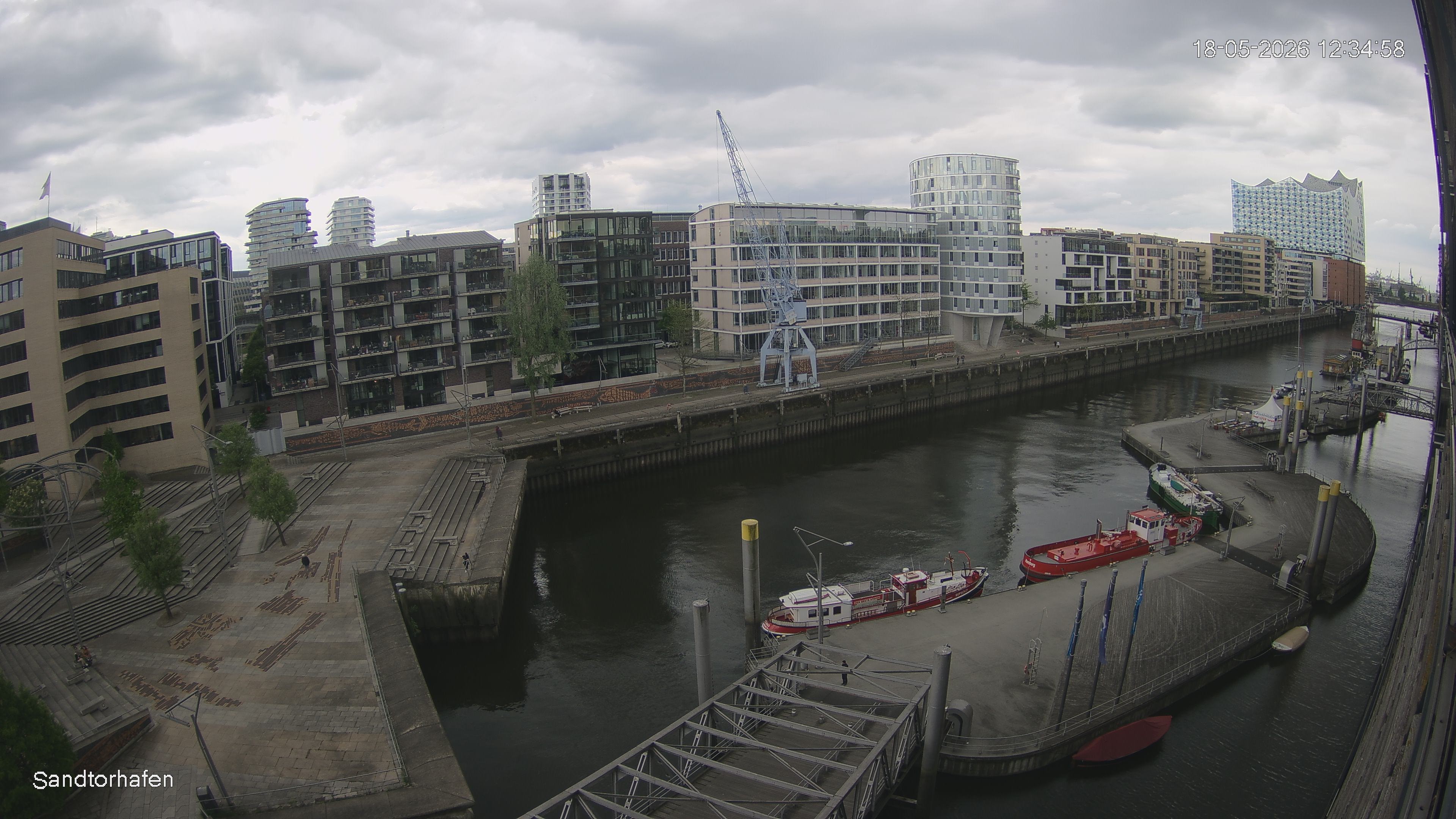 Archiv Foto Webcam Hamburg: HafenCity und Elbphilharmonie