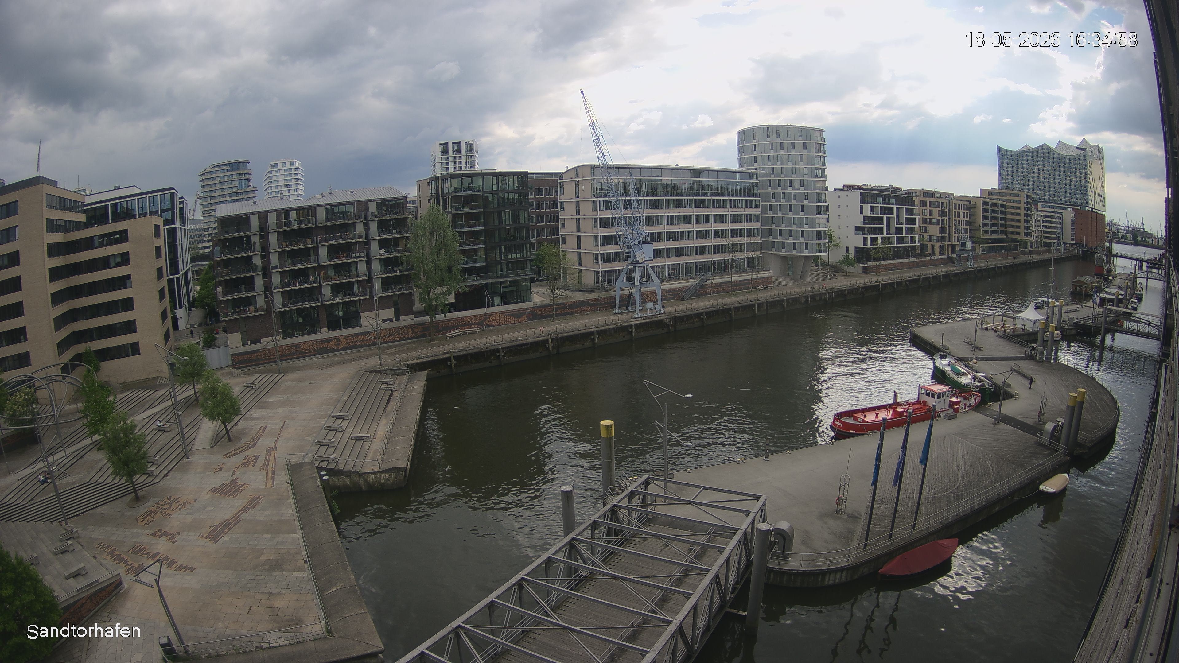 Archiv Foto Webcam Hamburg: HafenCity und Elbphilharmonie