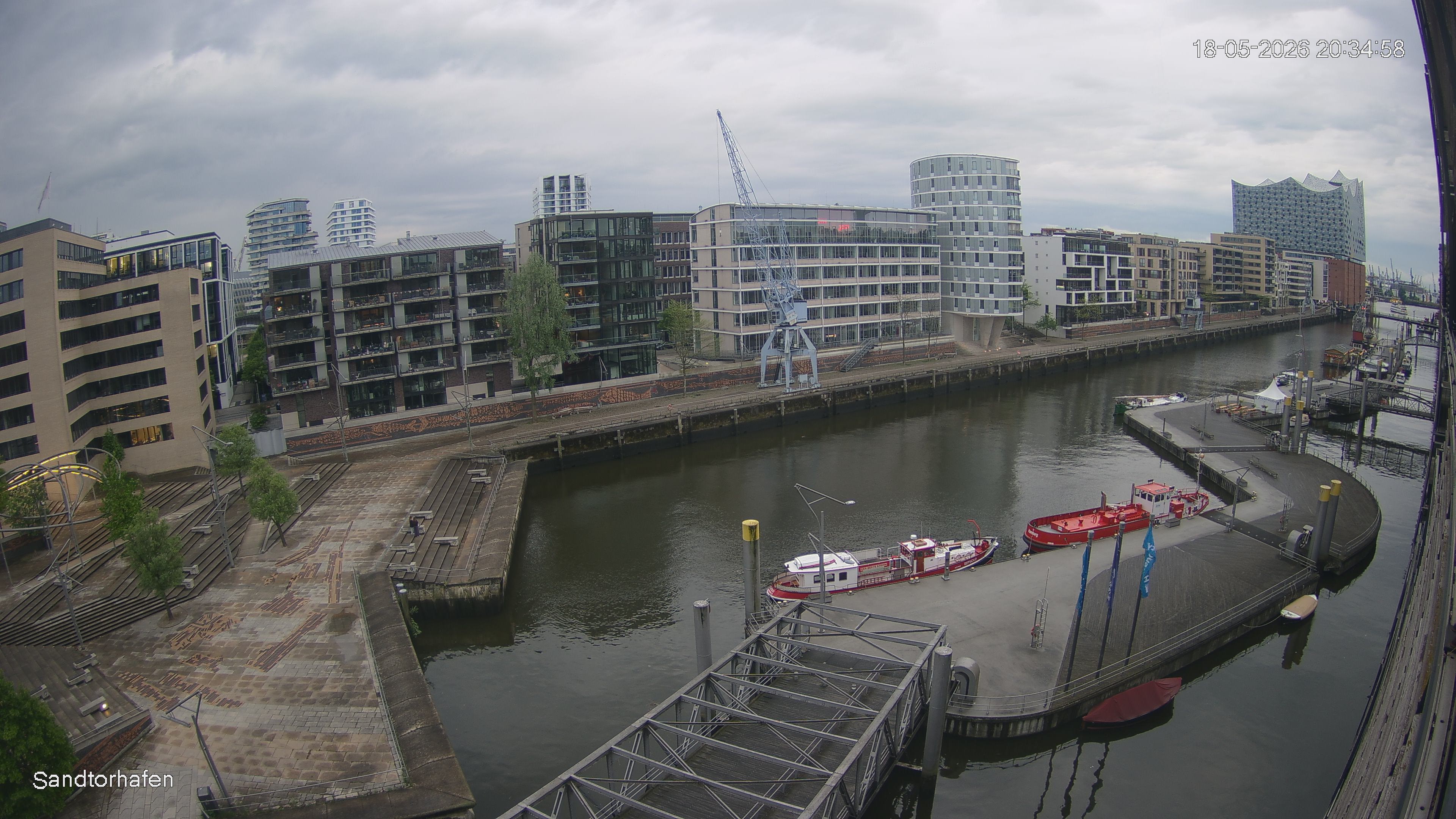 Archiv Foto Webcam Hamburg: HafenCity und Elbphilharmonie