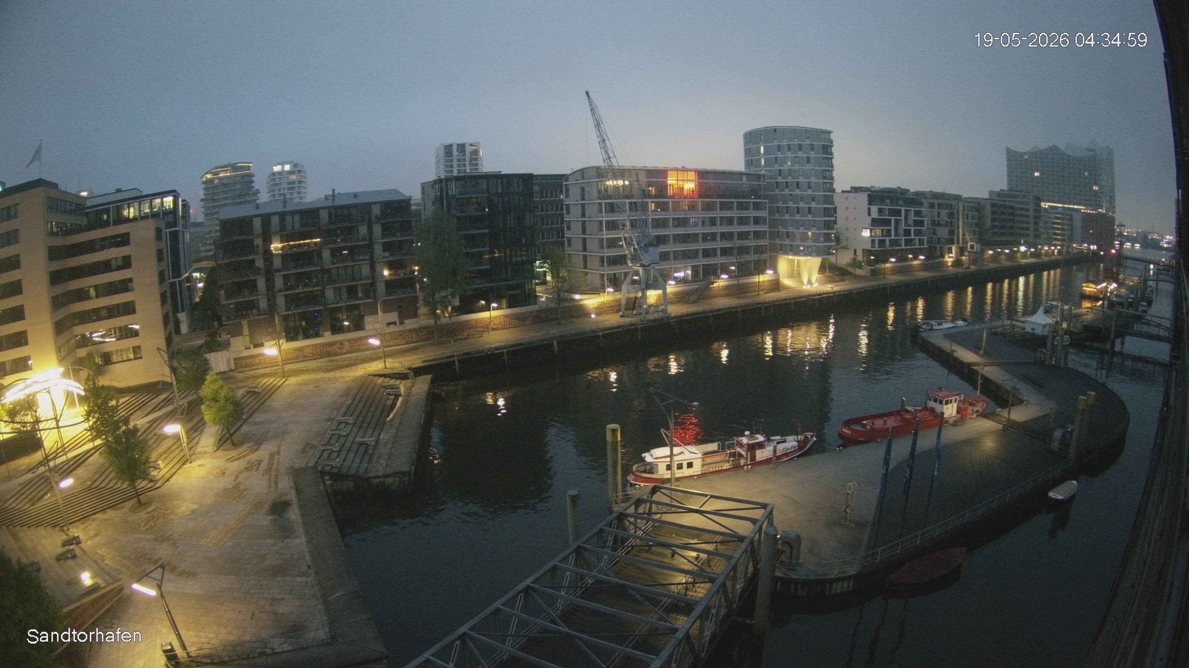 Archiv Foto Webcam Hamburg: HafenCity und Elbphilharmonie