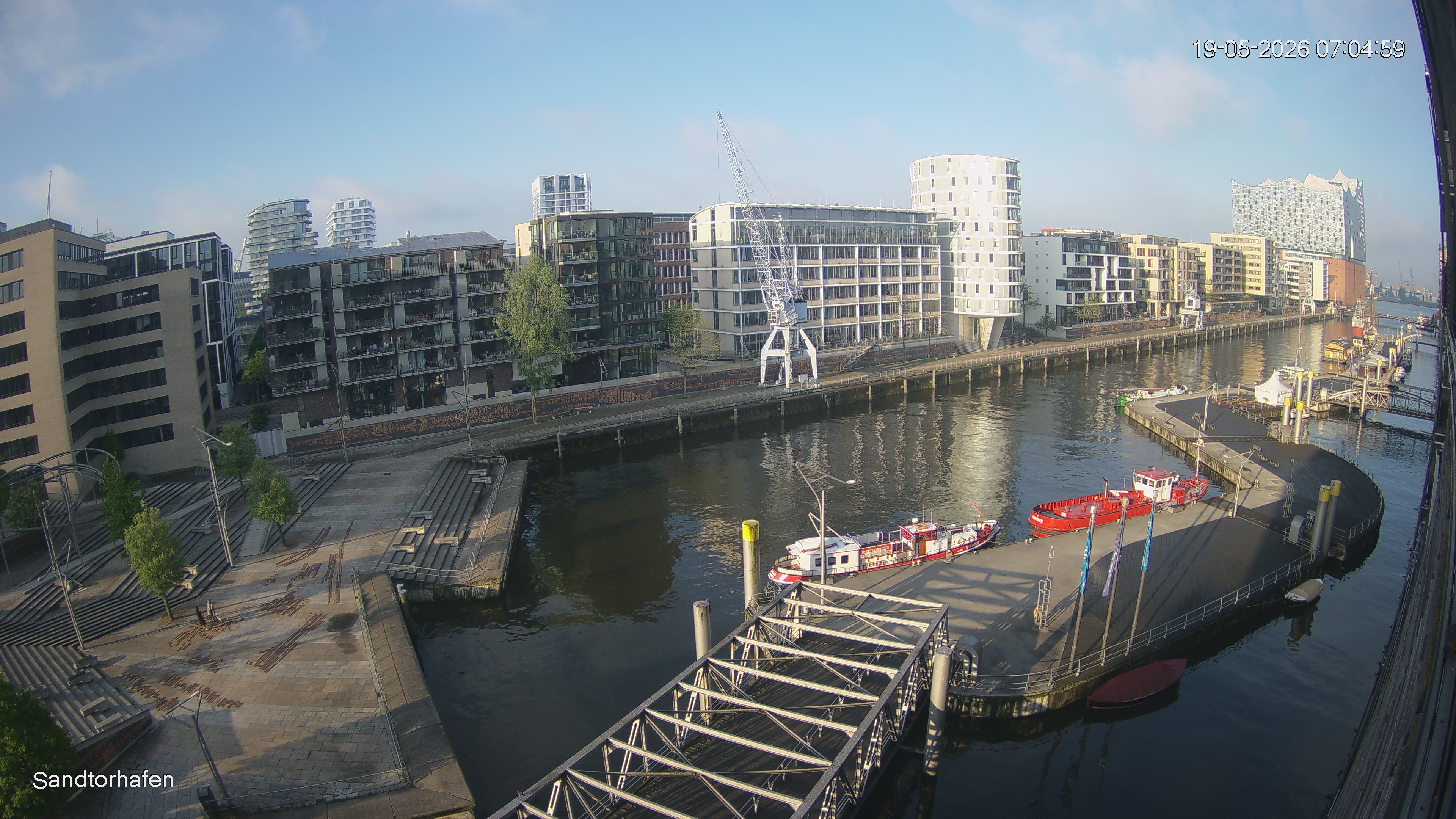 Archiv Foto Webcam Hamburg: HafenCity und Elbphilharmonie
