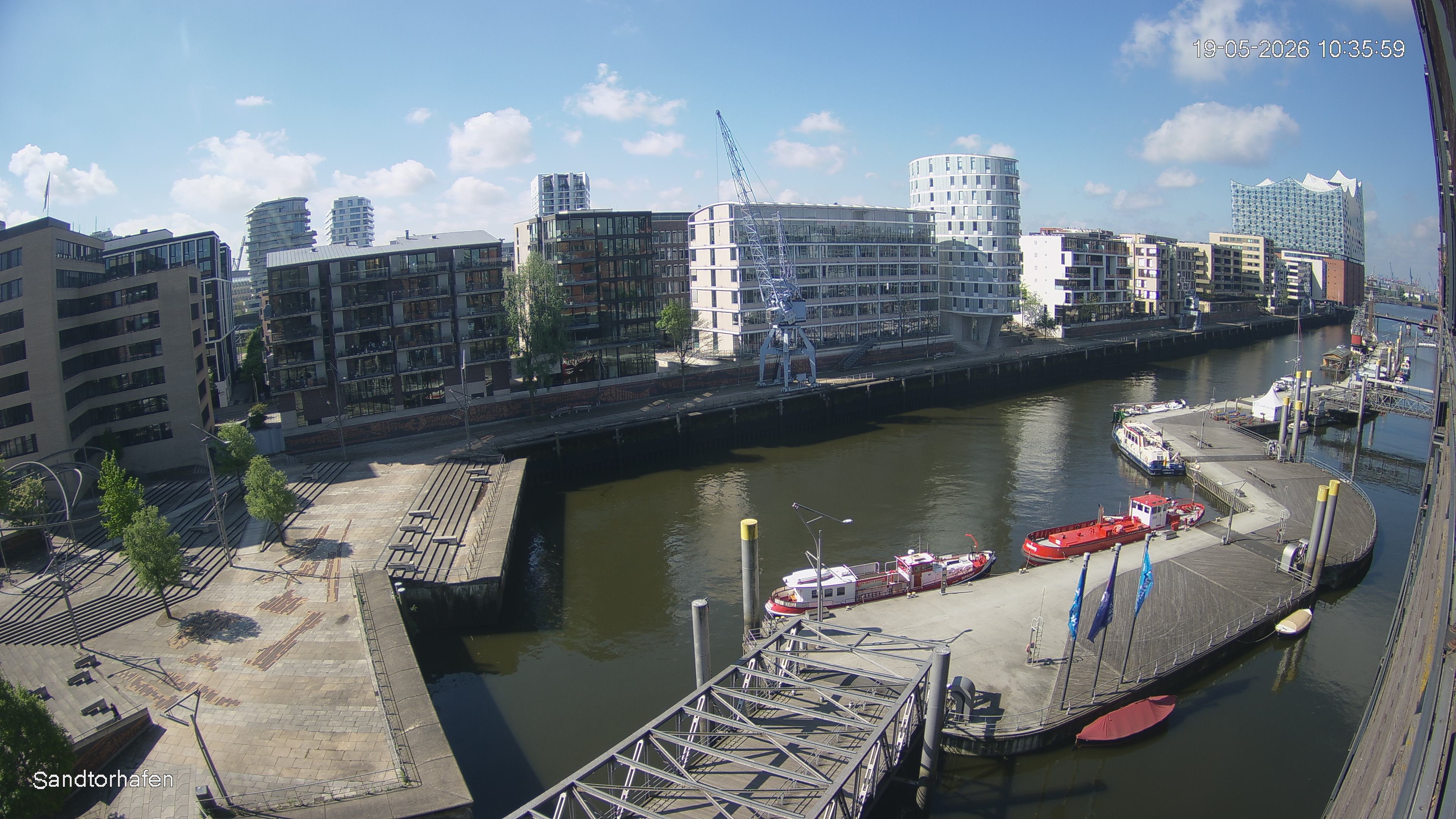 Archiv Foto Webcam Hamburg: HafenCity und Elbphilharmonie
