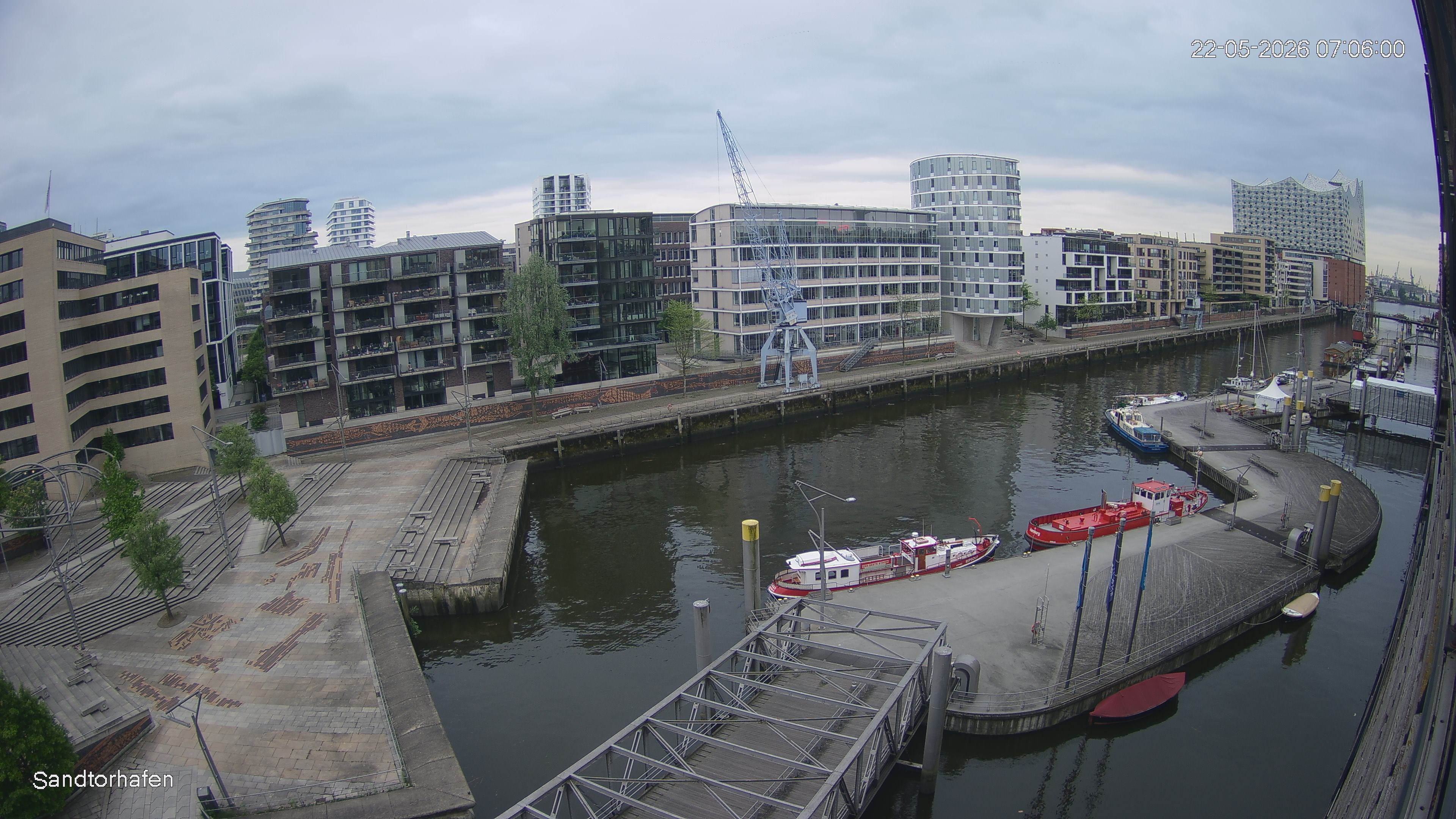 Archiv Foto Webcam Hamburg: HafenCity und Elbphilharmonie