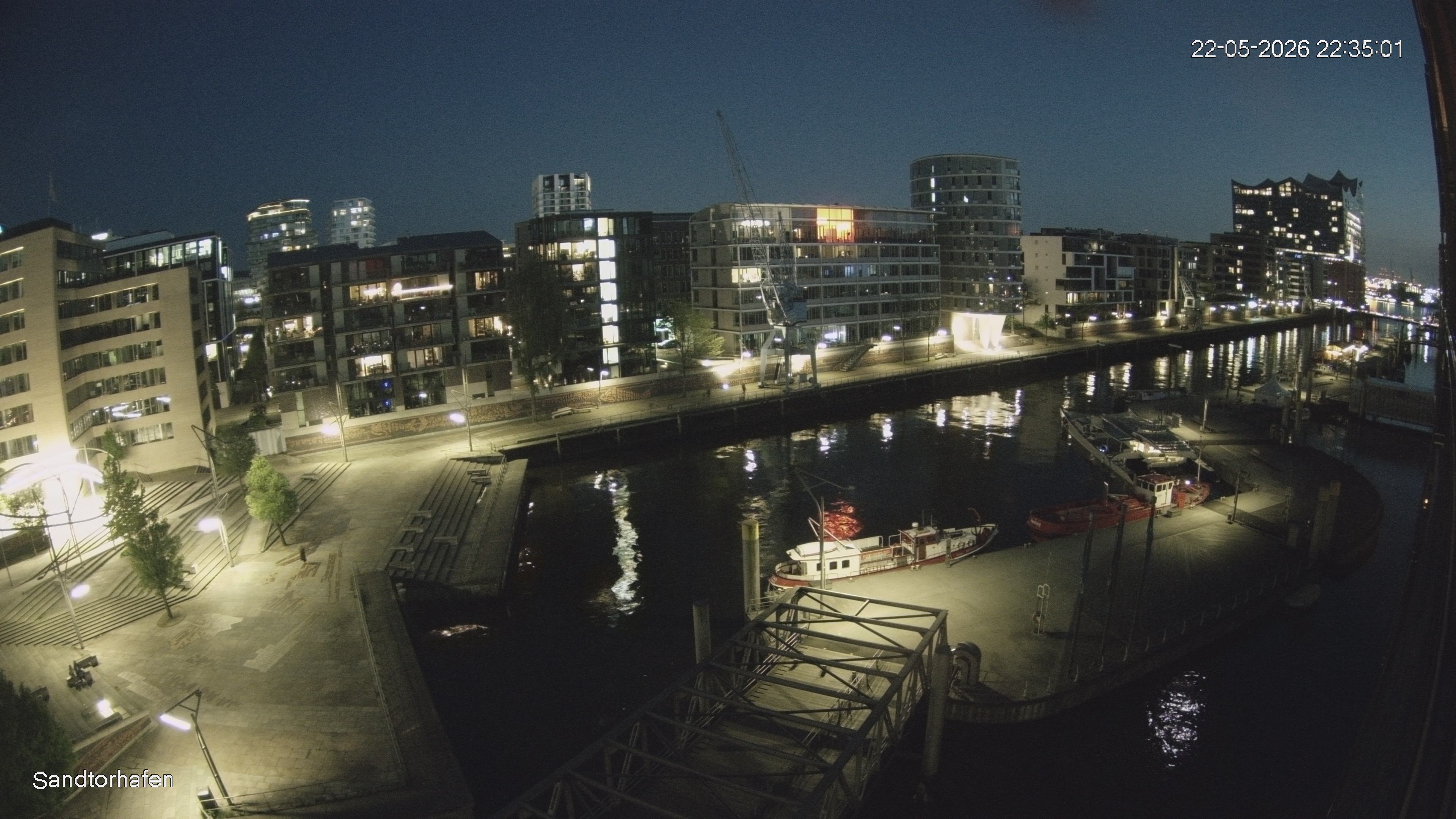 Archiv Foto Webcam Hamburg: HafenCity und Elbphilharmonie