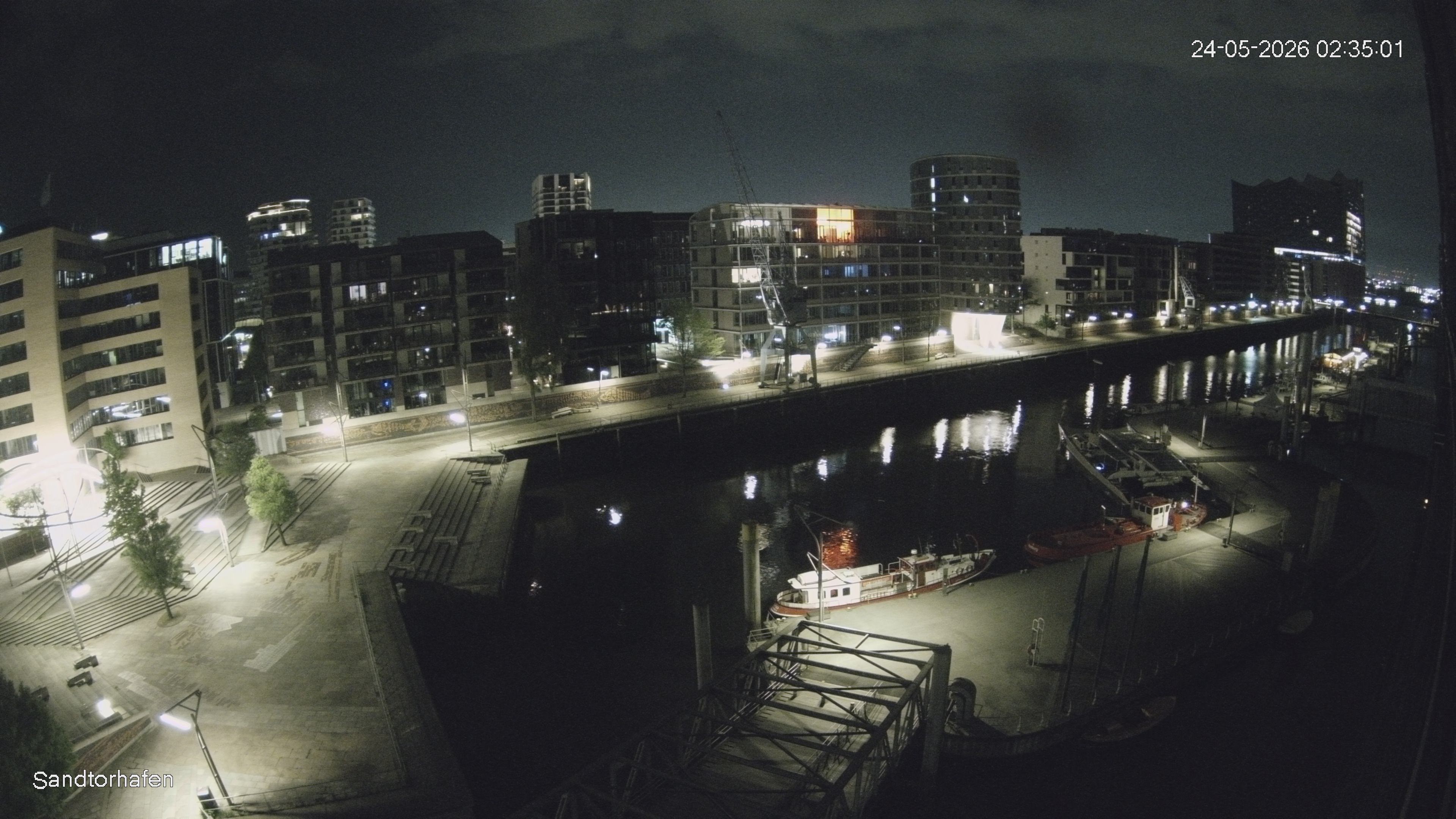 Archiv Foto Webcam Hamburg: HafenCity und Elbphilharmonie