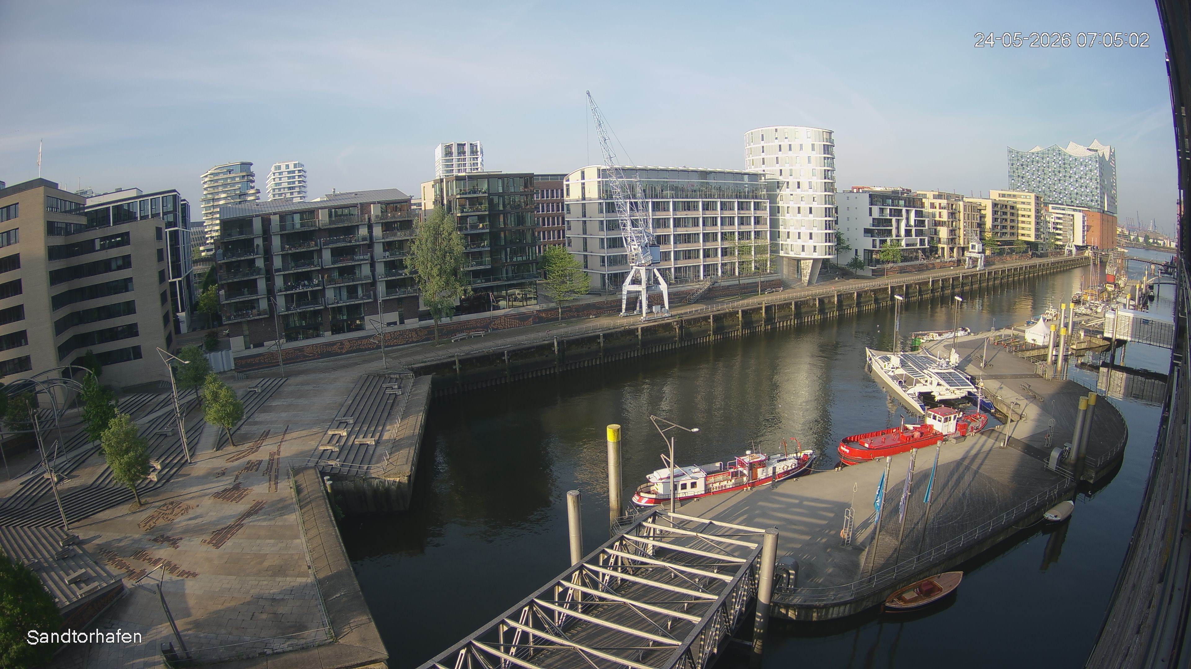 Archiv Foto Webcam Hamburg: HafenCity und Elbphilharmonie