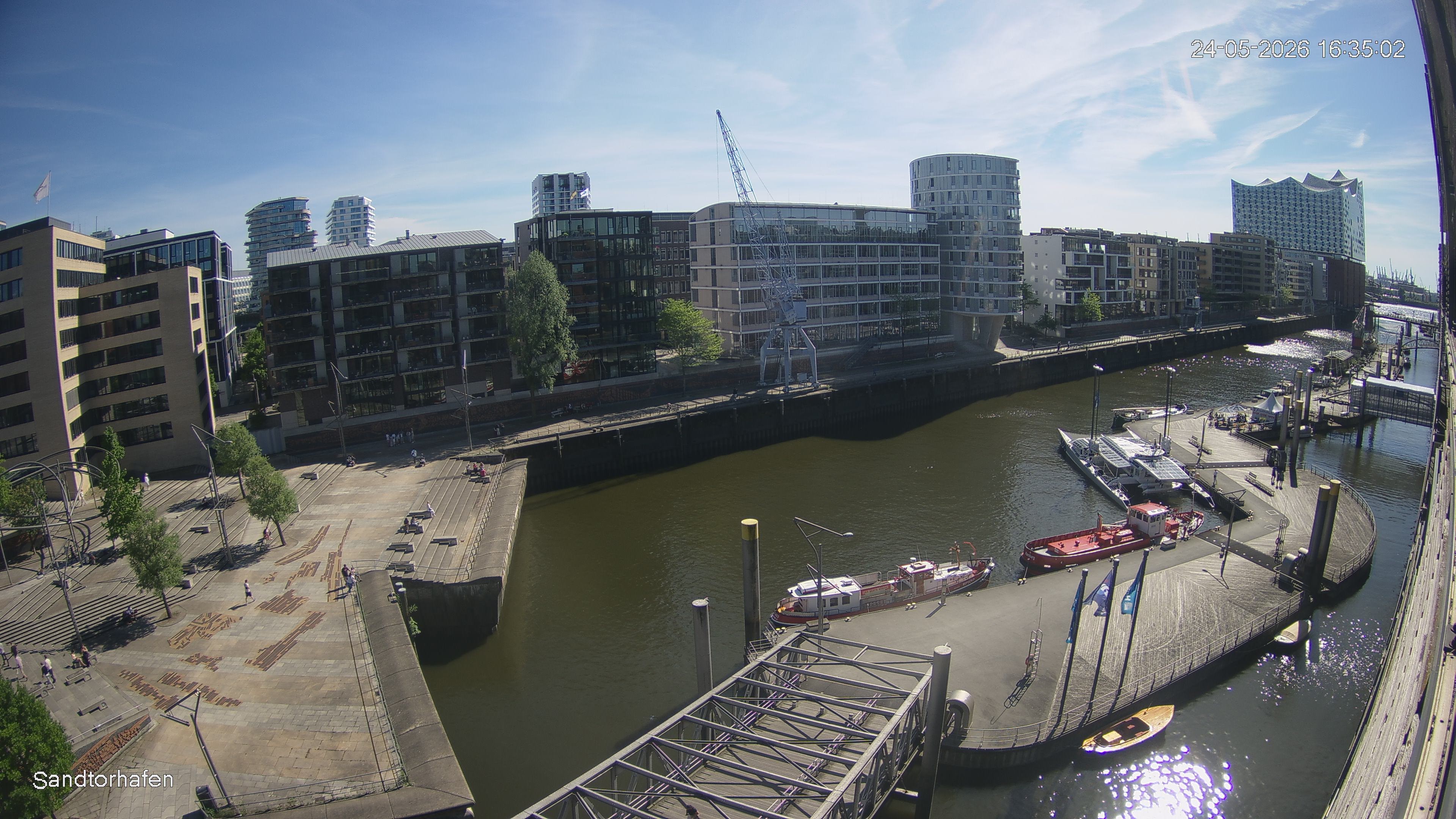 Archiv Foto Webcam Hamburg: HafenCity und Elbphilharmonie
