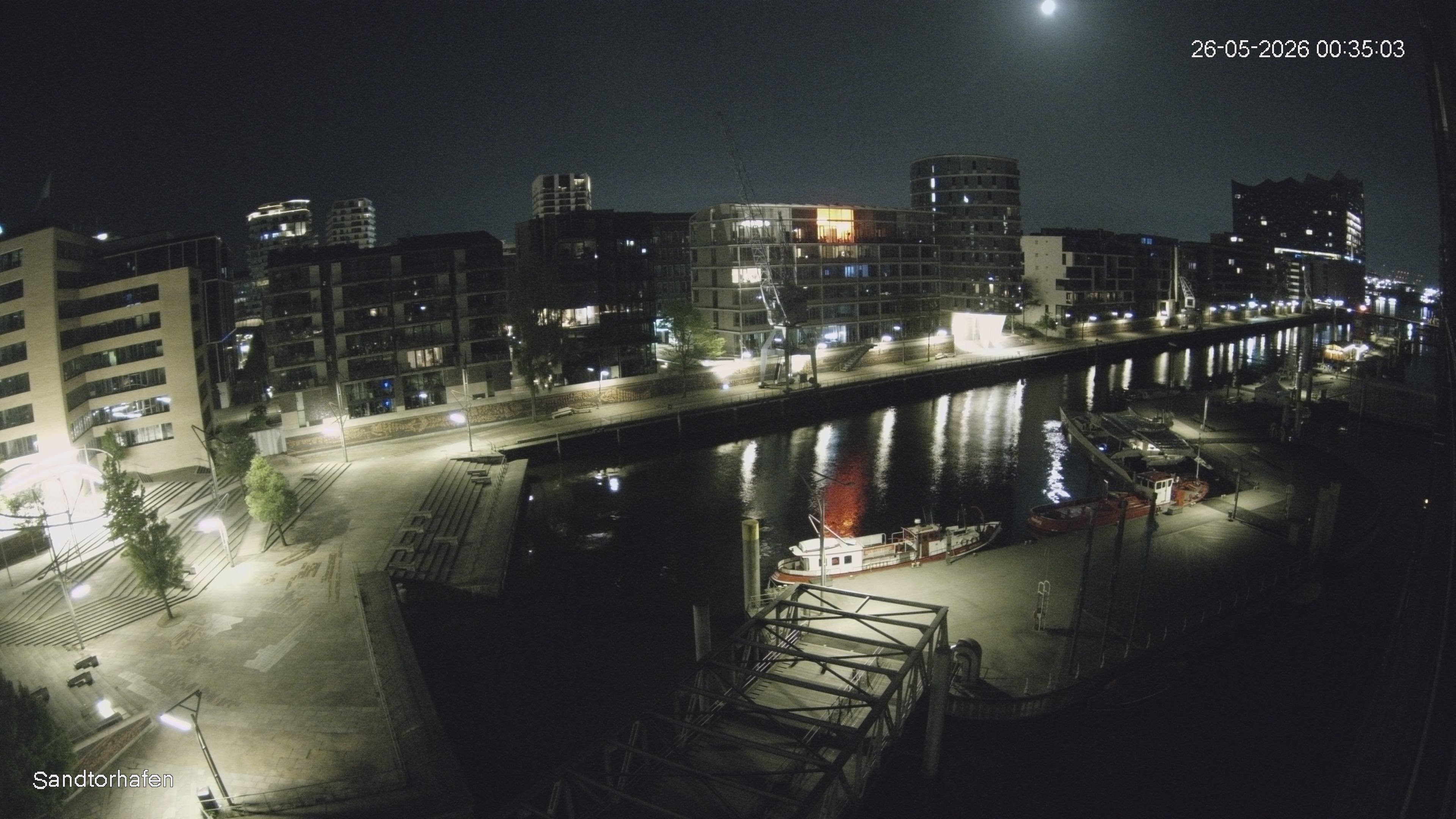Archived image Webcam Harbour Hall Hamburg