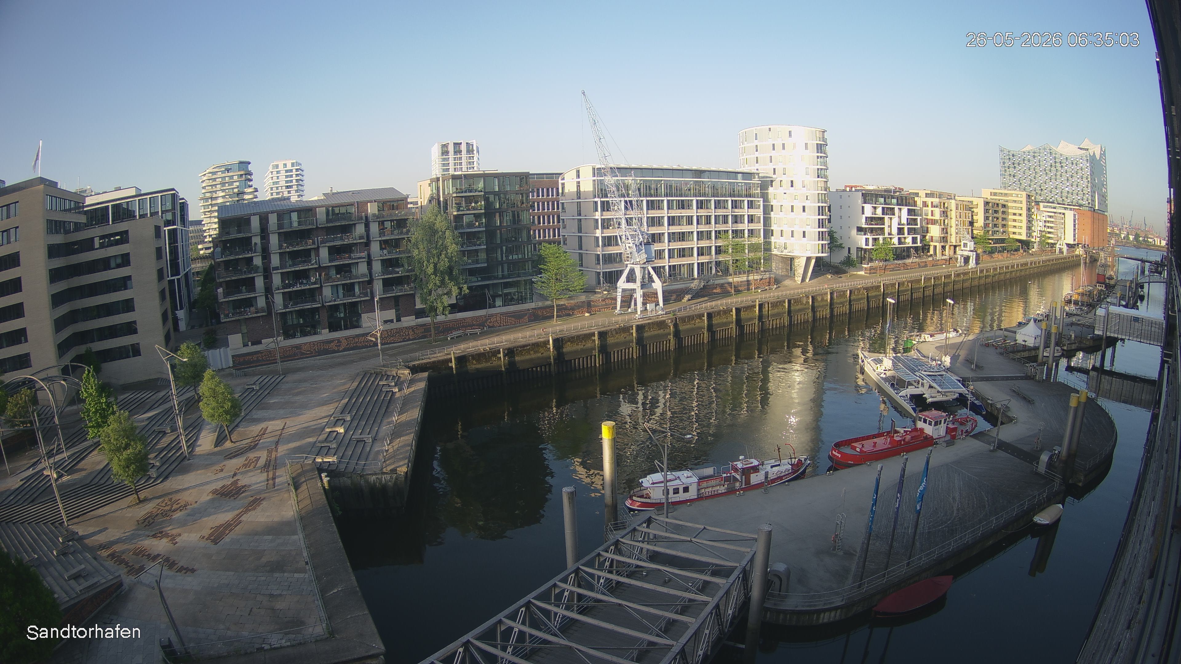 Archived image Webcam Harbour Hall Hamburg